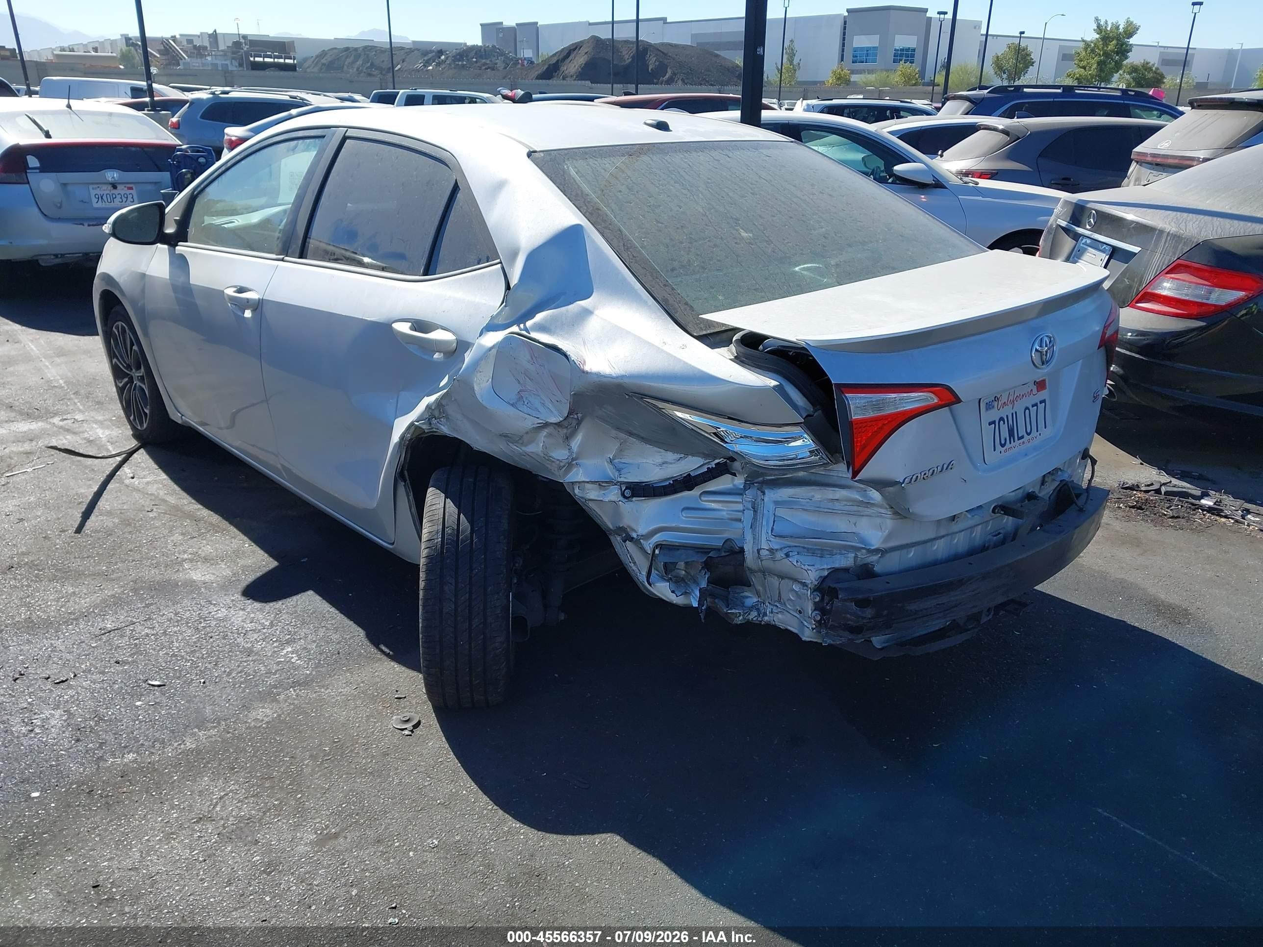2014 Toyota Corolla S Plus Silver vin: 5YFBURHE6EP007856