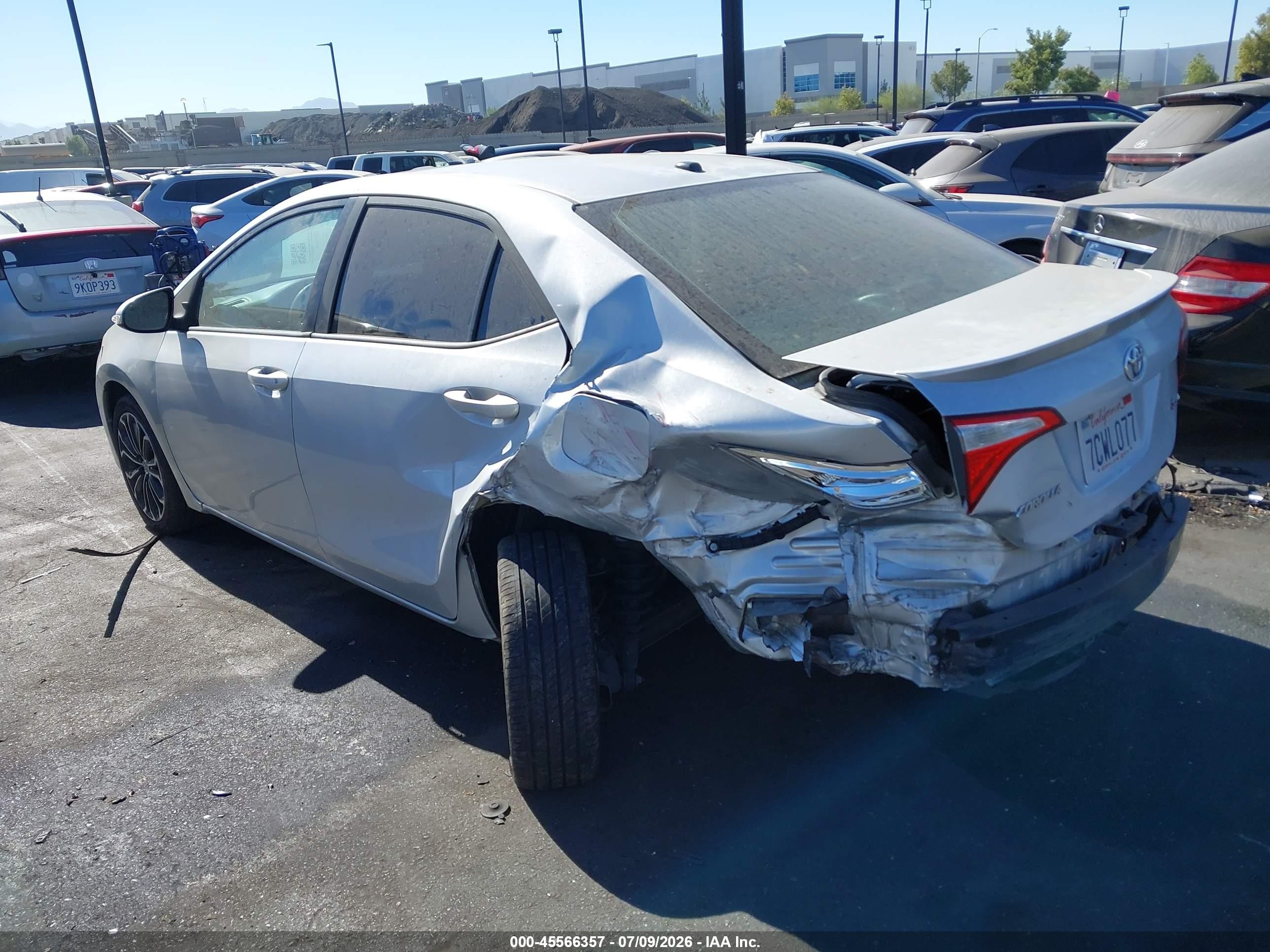 2014 Toyota Corolla S Plus Silver vin: 5YFBURHE6EP007856