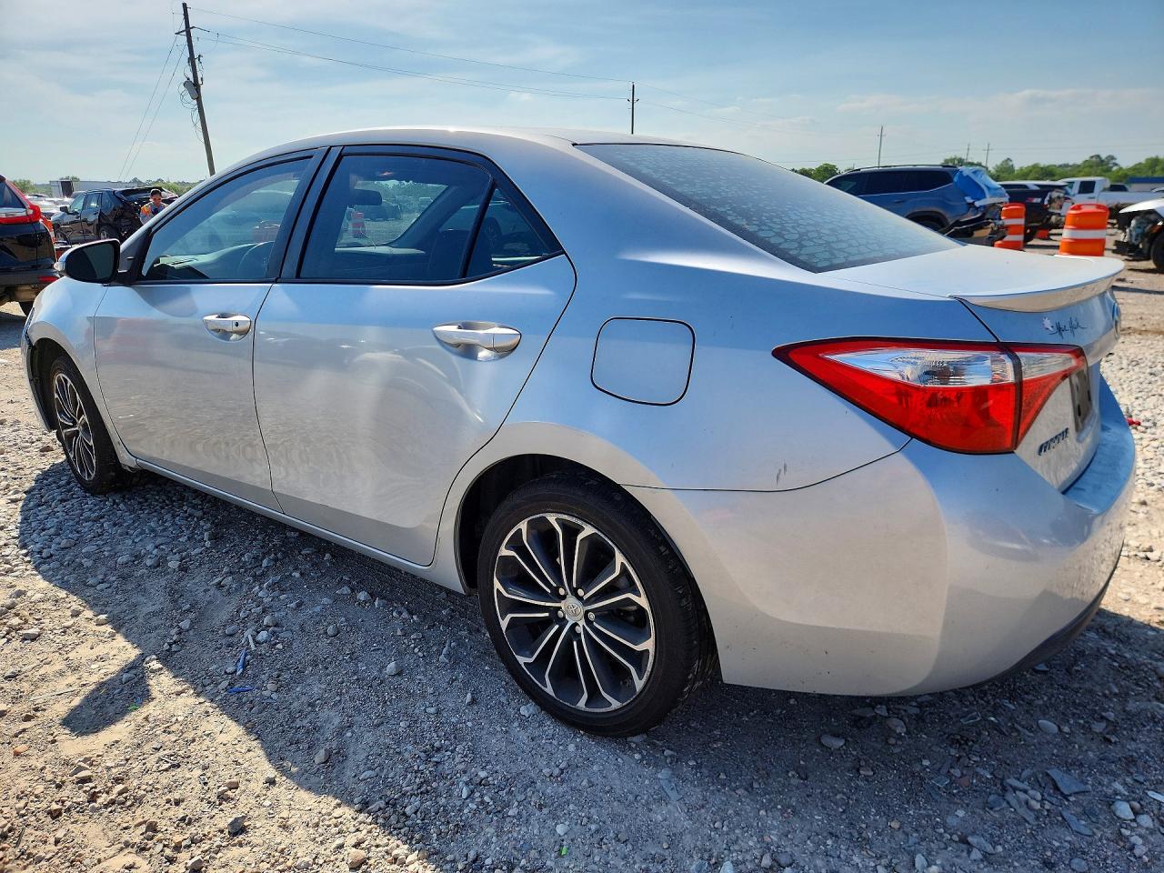 2014 Toyota Corolla S Plus Silver vin: 5YFBURHE6EP019067