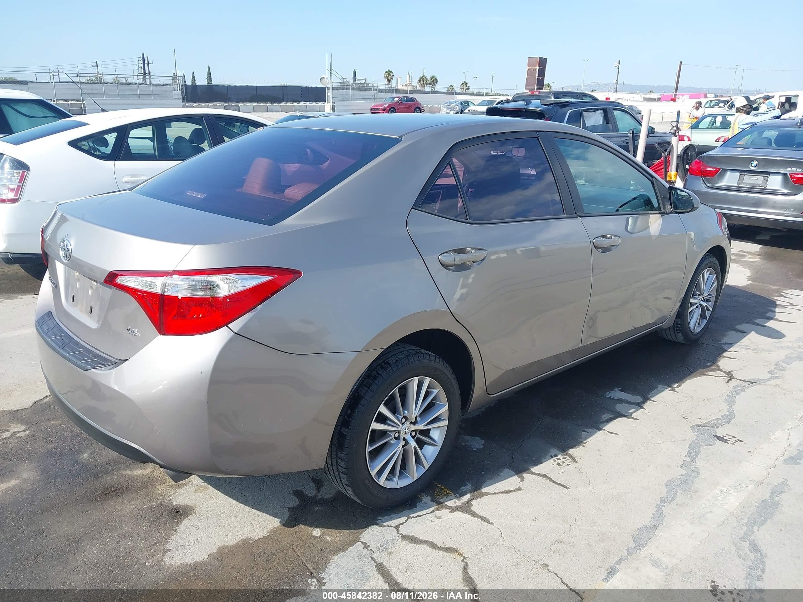 2014 Toyota Corolla Le Plus Silver vin: 5YFBURHE6EP057415