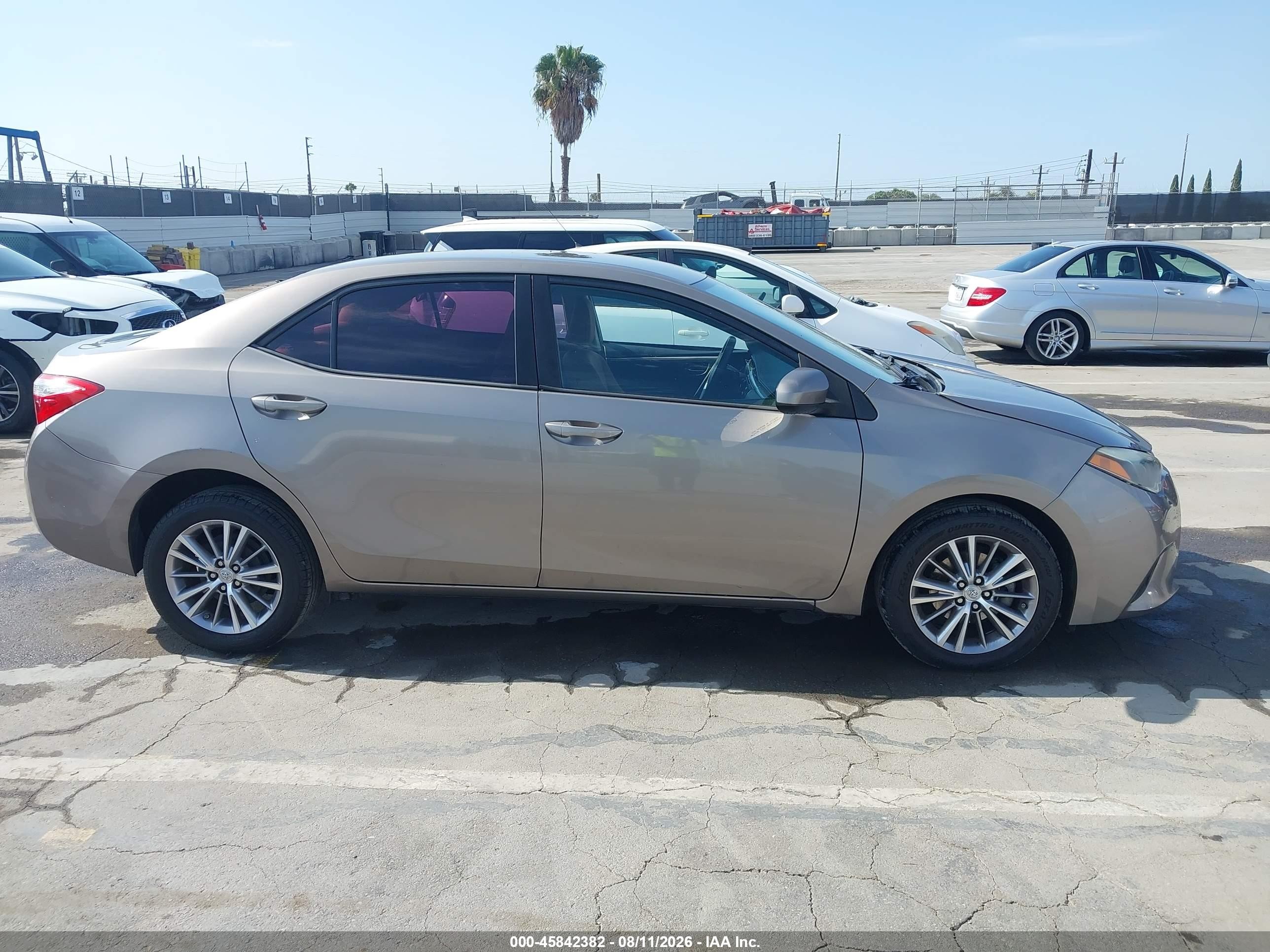 2014 Toyota Corolla Le Plus Silver vin: 5YFBURHE6EP057415