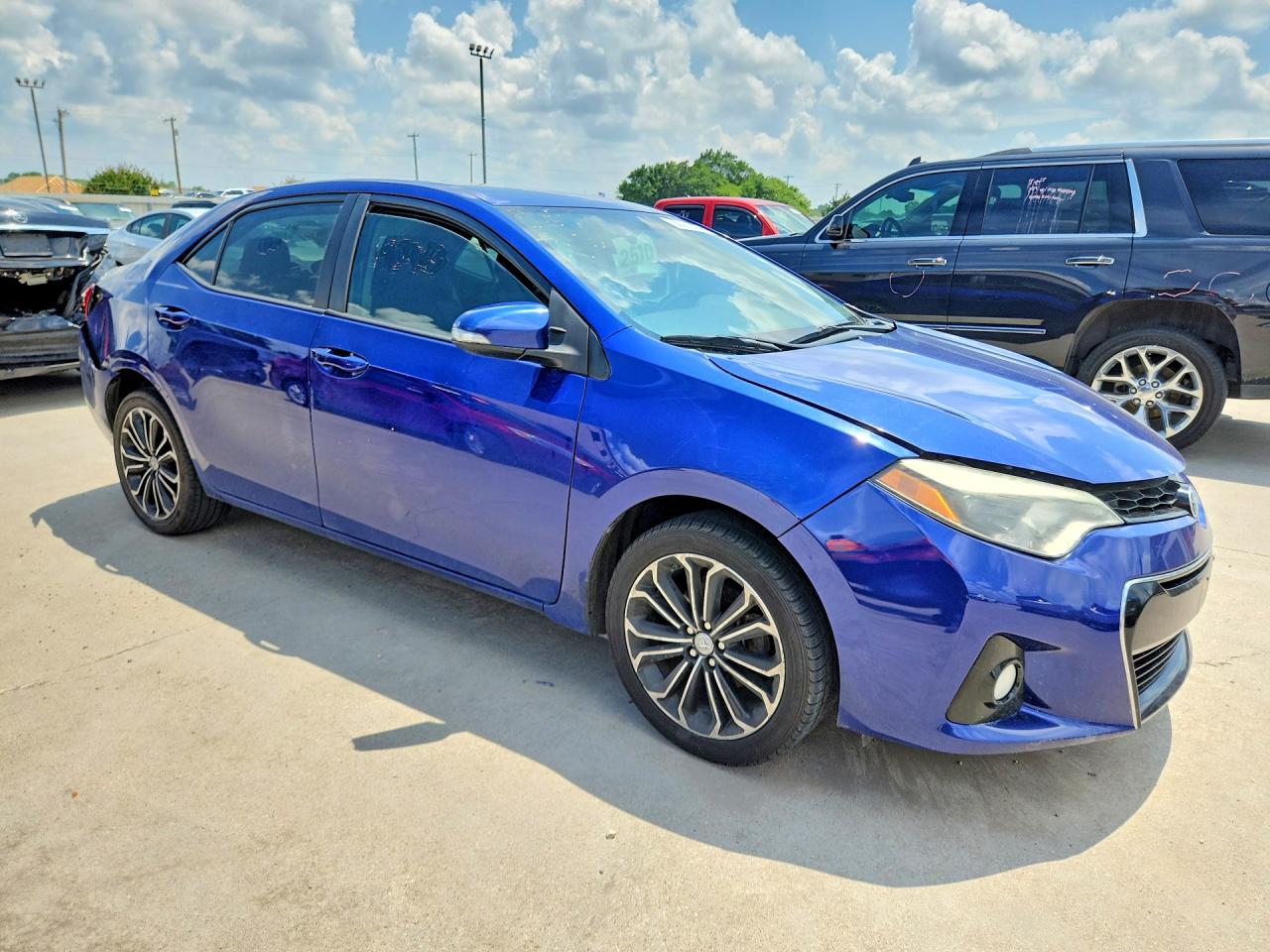 2014 Toyota Corolla S Plus Blue vin: 5YFBURHE6EP071136