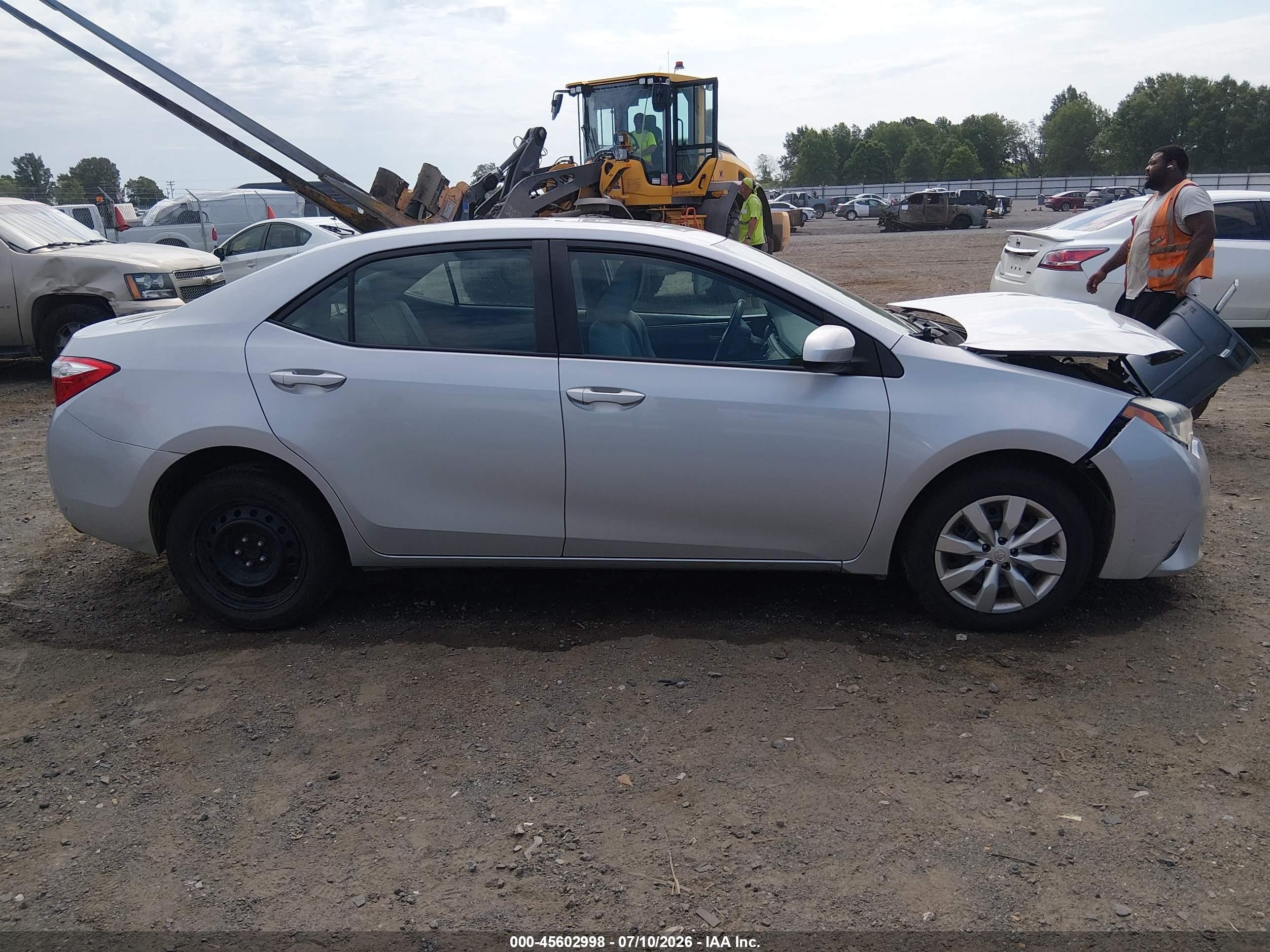 2014 Toyota Corolla Le Silver vin: 5YFBURHE6EP077261