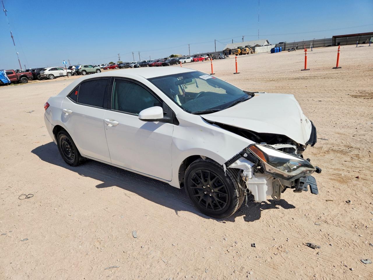 2014 Toyota Corolla Le White vin: 5YFBURHE6EP085439