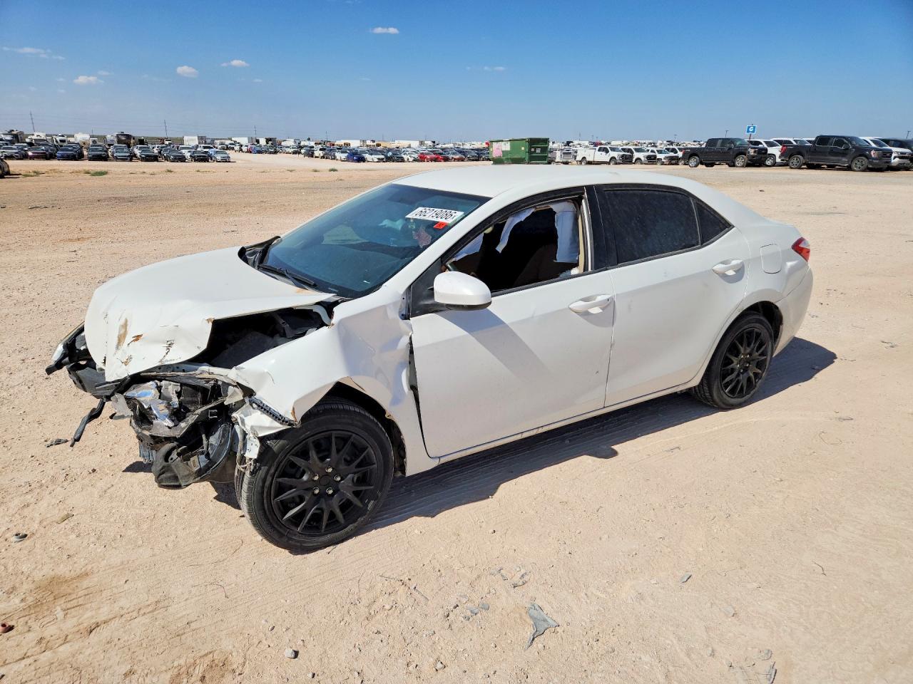 2014 Toyota Corolla Le White vin: 5YFBURHE6EP085439