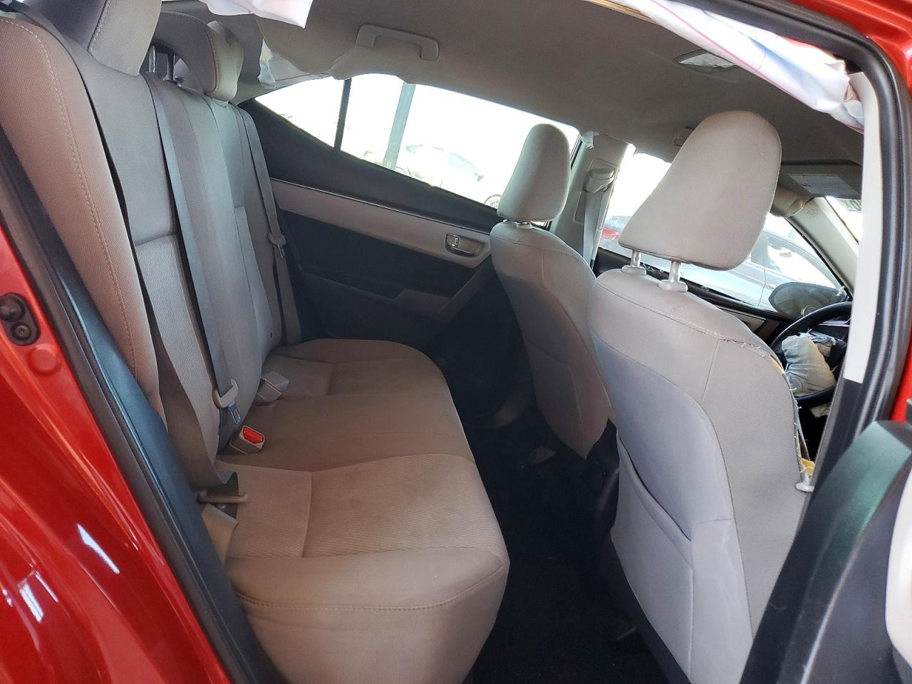 2014 Toyota Corolla Le Plus Red vin: 5YFBURHE6EP113689