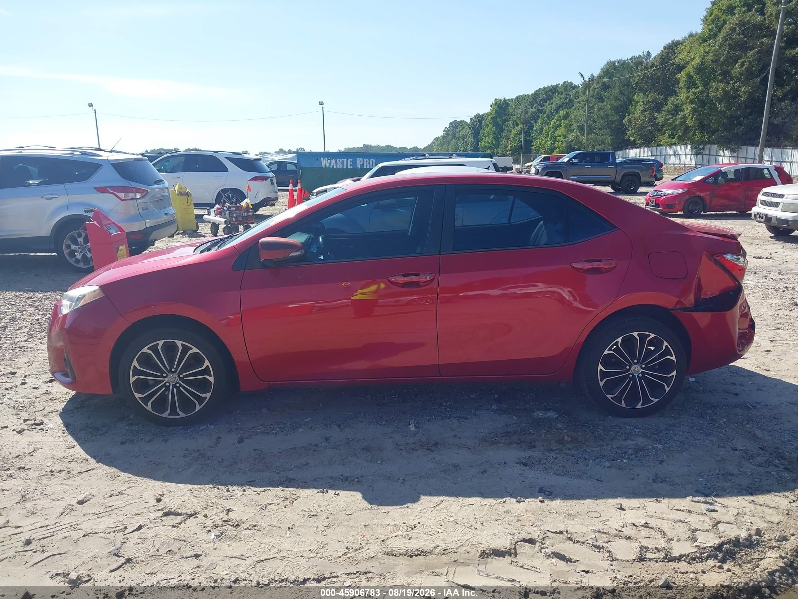 2014 Toyota Corolla S Plus Red vin: 5YFBURHE6EP120853