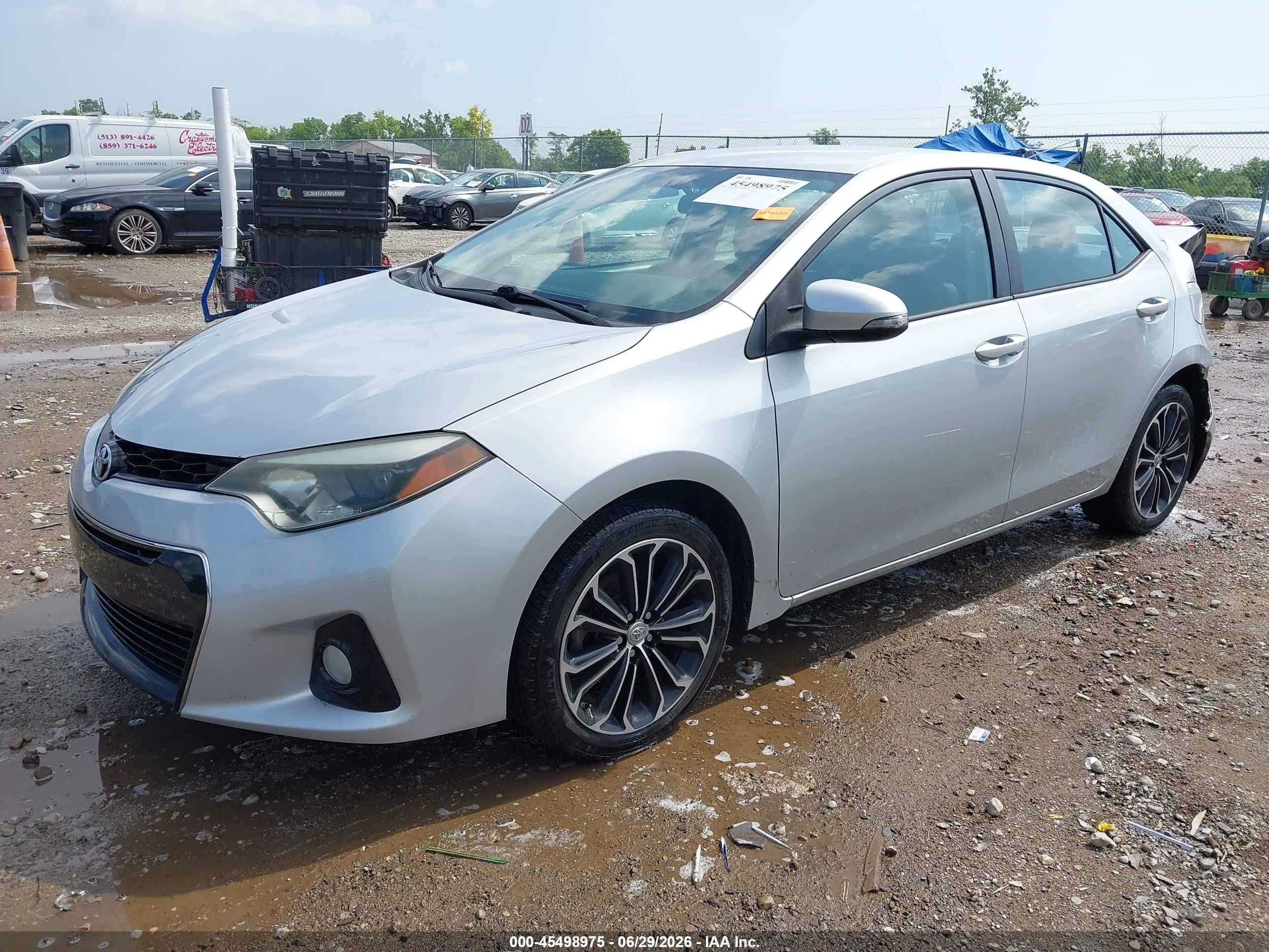 2014 Toyota Corolla S Plus Silver vin: 5YFBURHE6EP127334