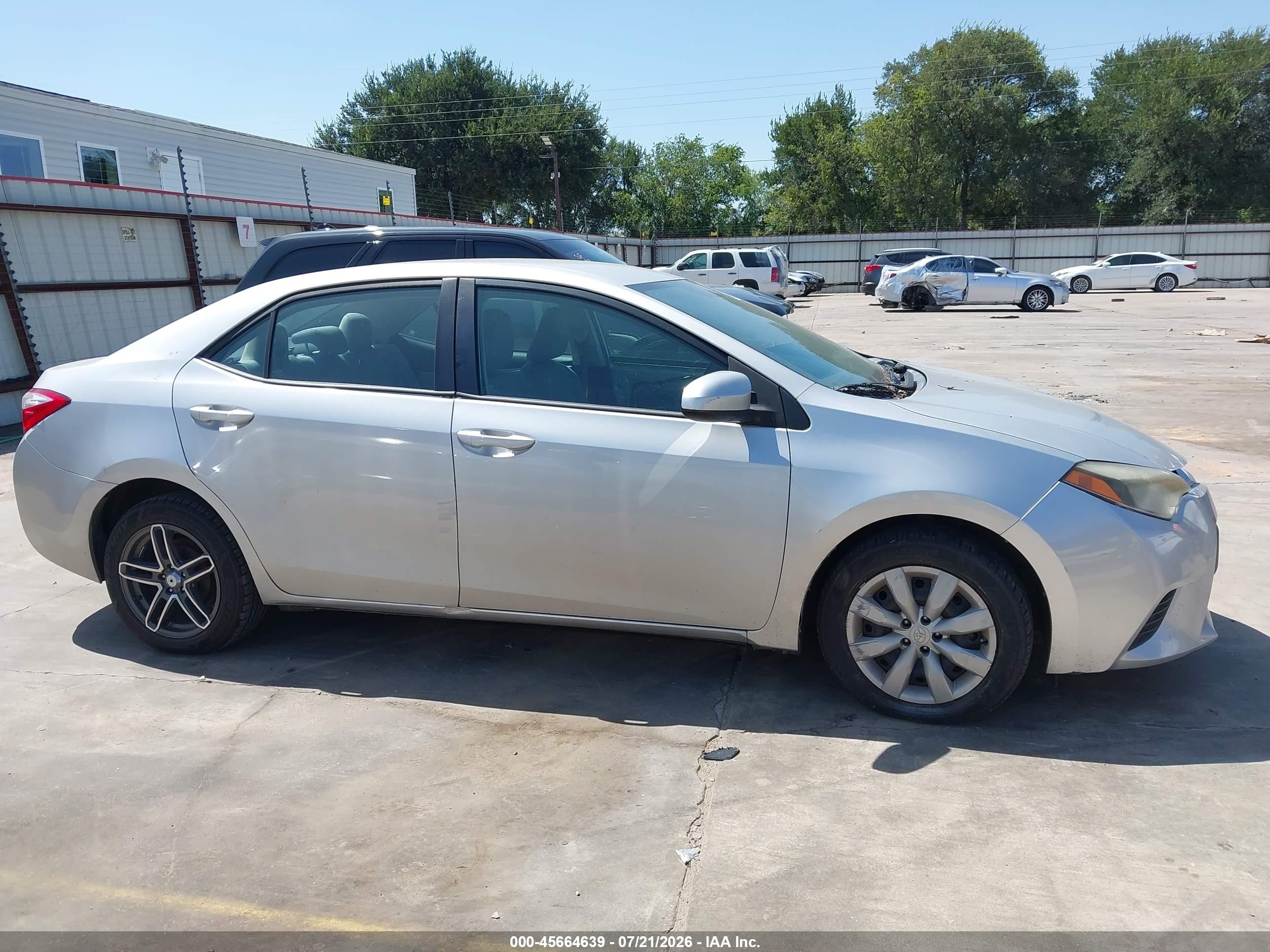 2014 Toyota Corolla Le Серебряный vin: 5YFBURHE6EP146921