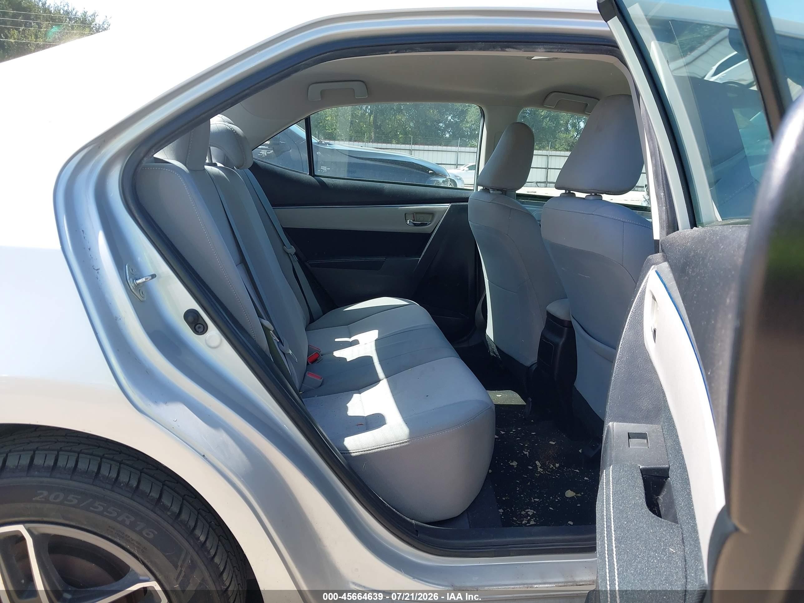 2014 Toyota Corolla Le Серебряный vin: 5YFBURHE6EP146921