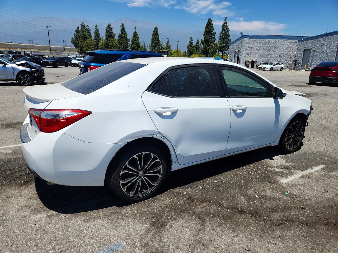 2014 Toyota Corolla S Plus Белый vin: 5YFBURHE6EP156249