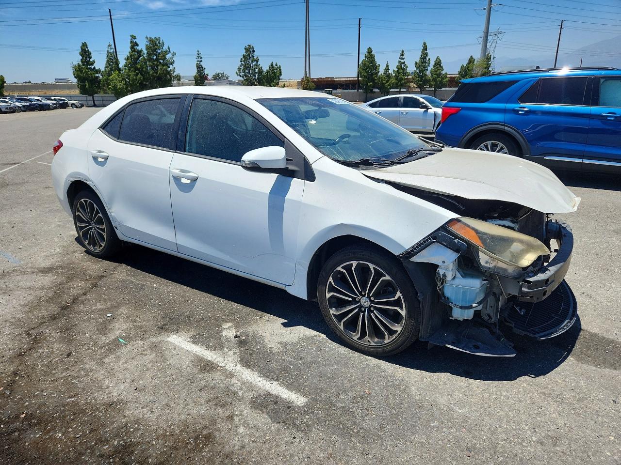 2014 Toyota Corolla S Plus Белый vin: 5YFBURHE6EP156249