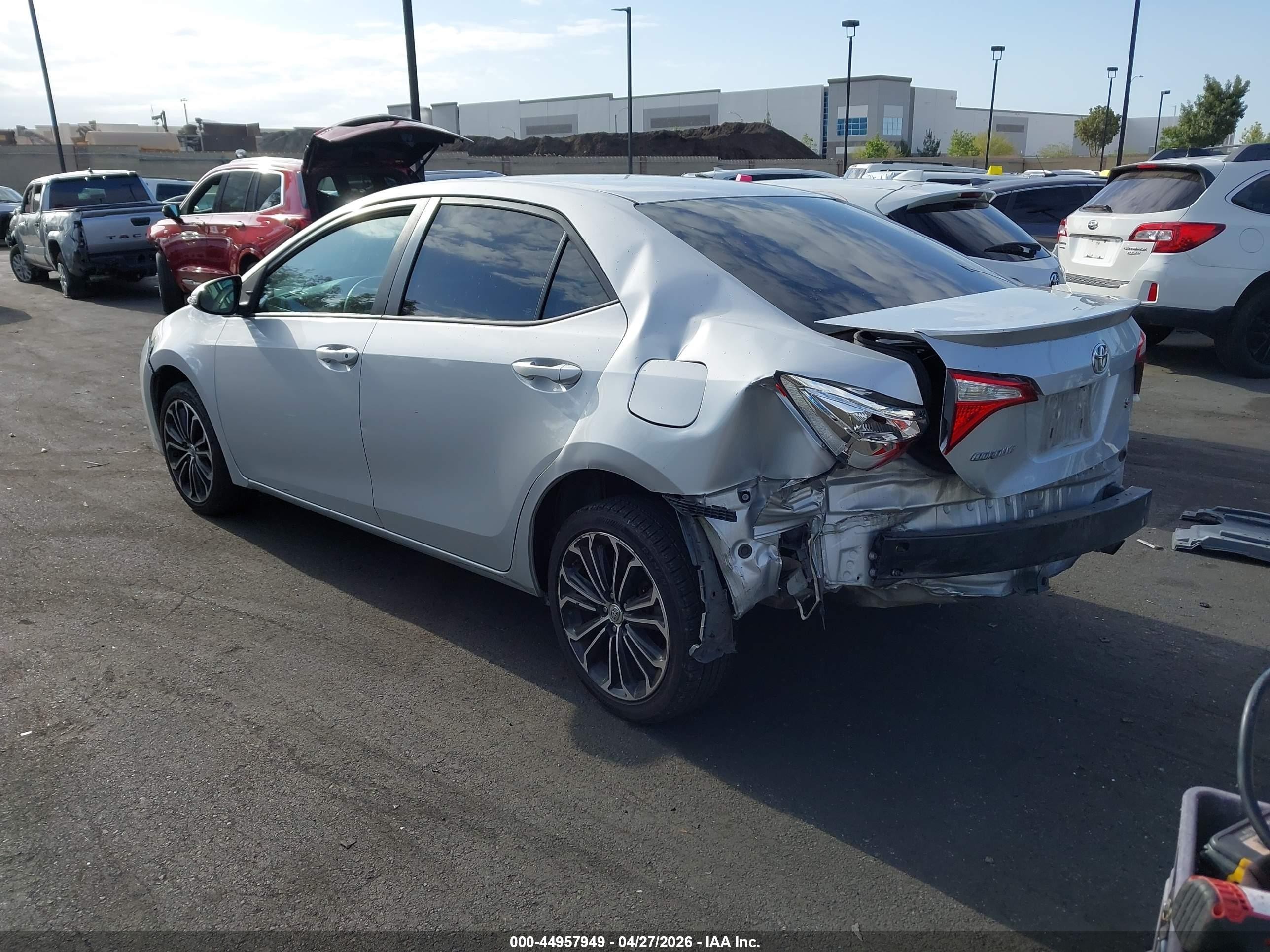 2014 Toyota Corolla S Plus Silver vin: 5YFBURHE6EP156638