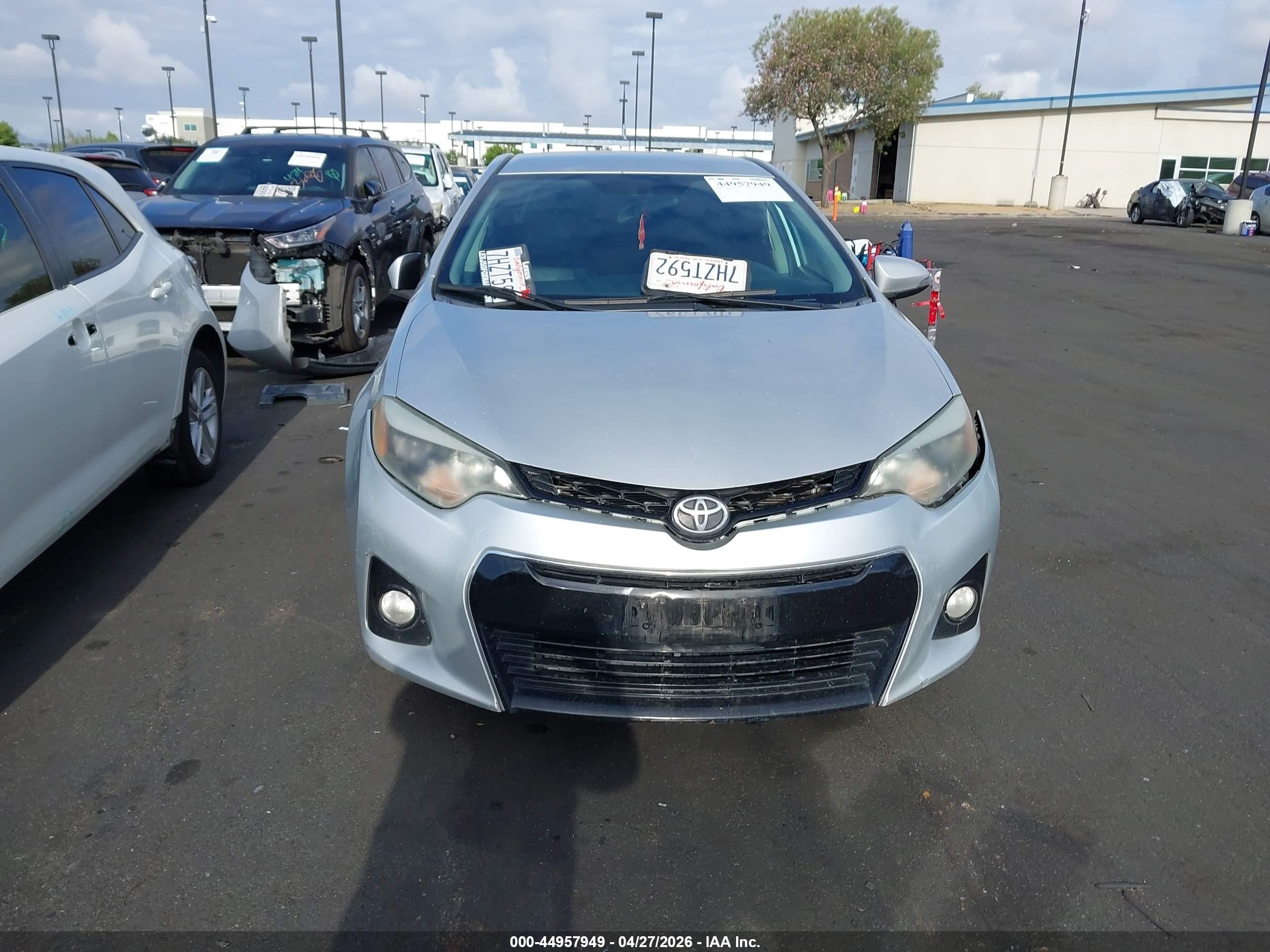 2014 Toyota Corolla S Plus Silver vin: 5YFBURHE6EP156638