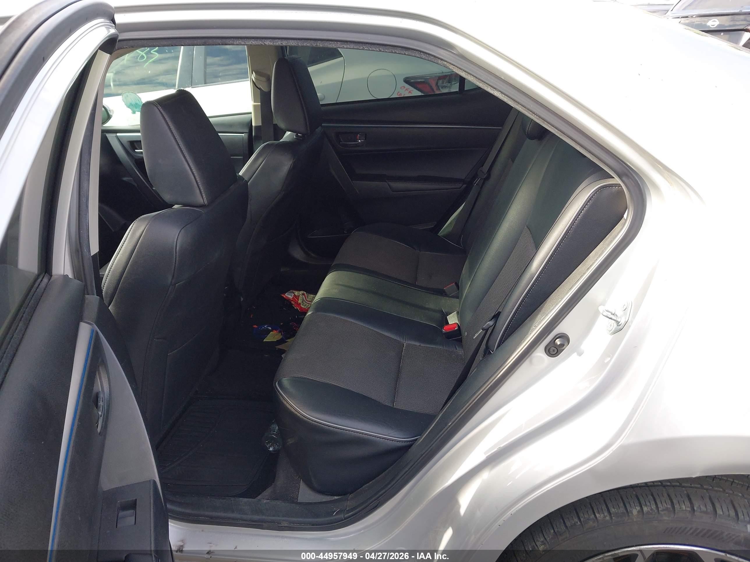 2014 Toyota Corolla S Plus Silver vin: 5YFBURHE6EP156638