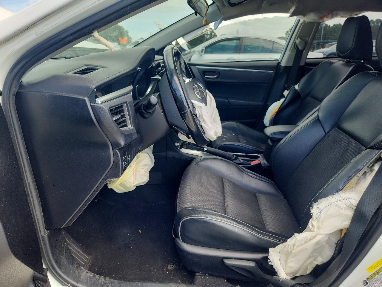2014 Toyota Corolla S Plus White vin: 5YFBURHE6EP170474