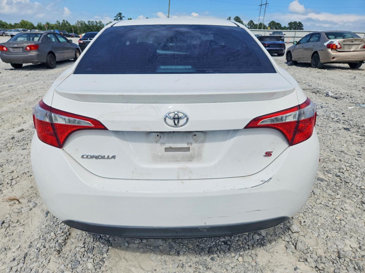 2014 Toyota Corolla S Plus White vin: 5YFBURHE6EP170474