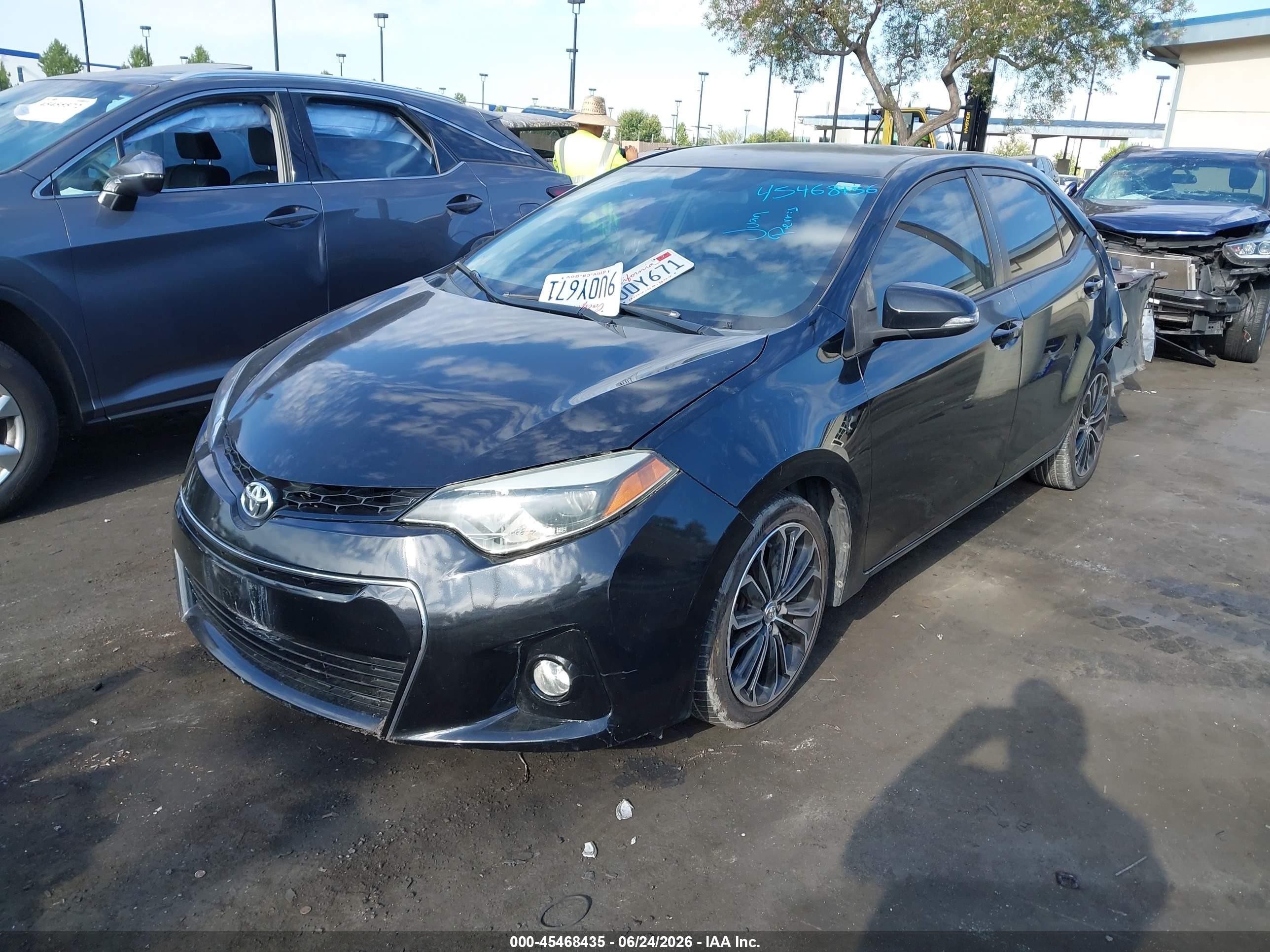 2014 Toyota Corolla S Plus Black vin: 5YFBURHE6EP176601