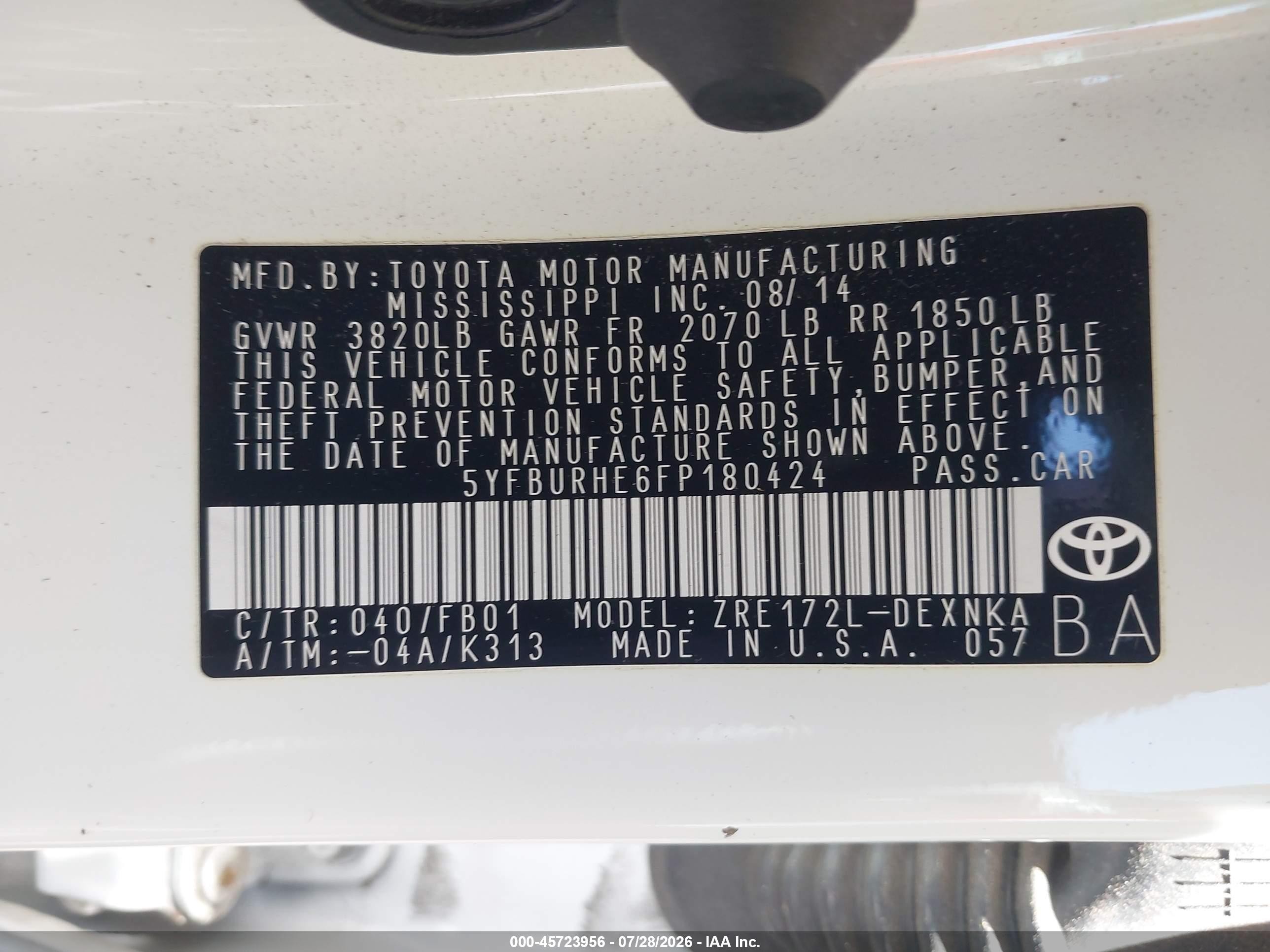 2015 Toyota Corolla Le Plus White vin: 5YFBURHE6FP180424