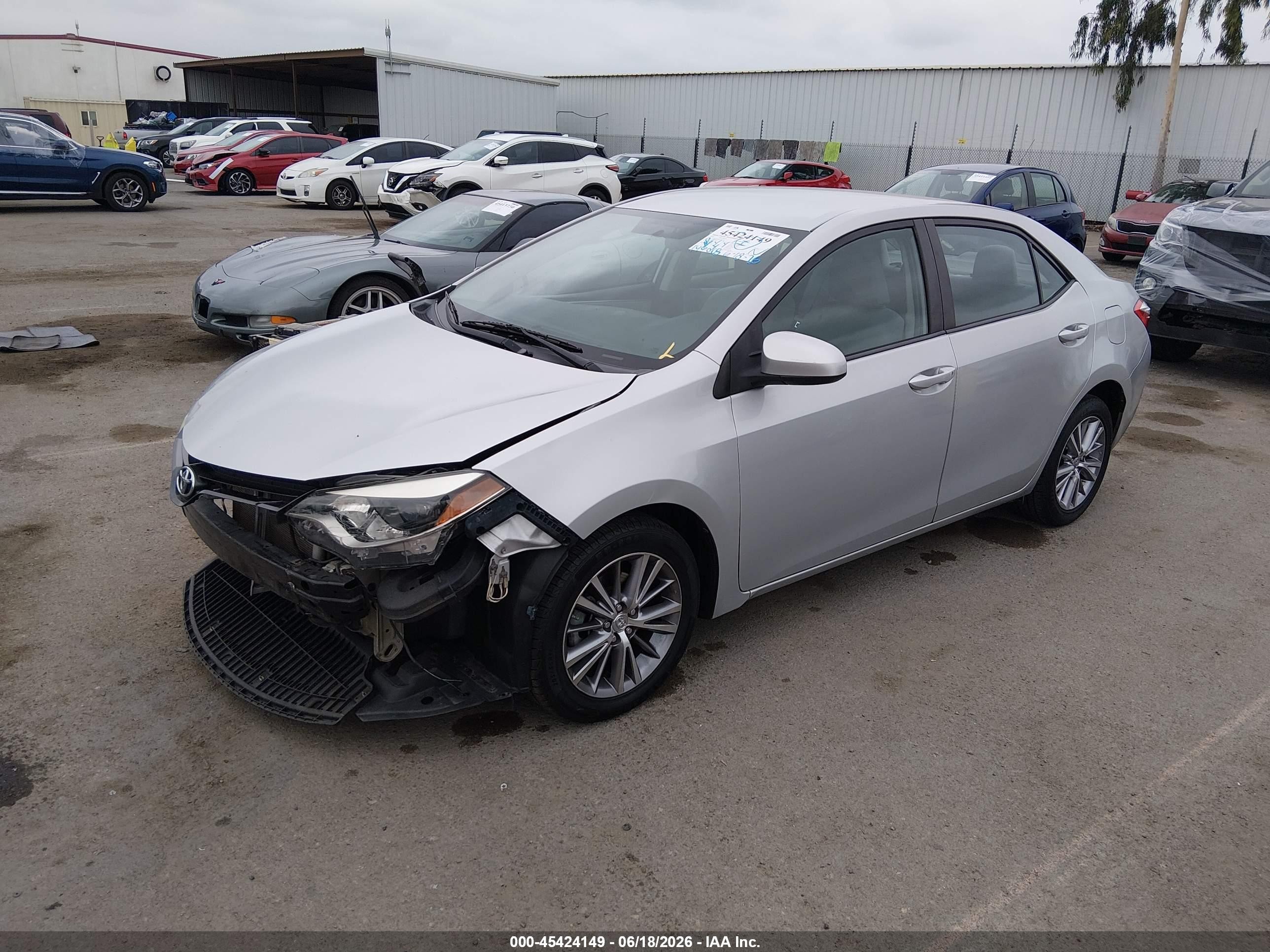 2015 Toyota Corolla Le Plus Silver vin: 5YFBURHE6FP181265