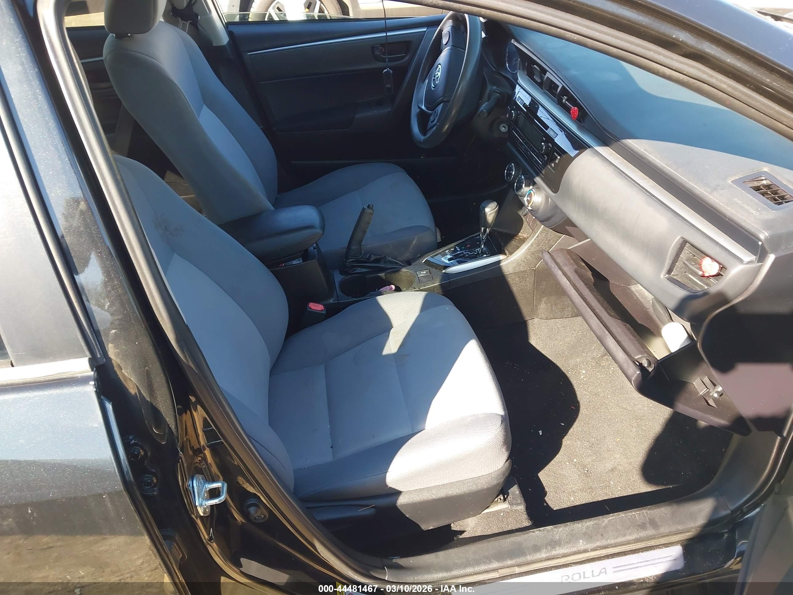 2015 Toyota Corolla L Черный vin: 5YFBURHE6FP198048