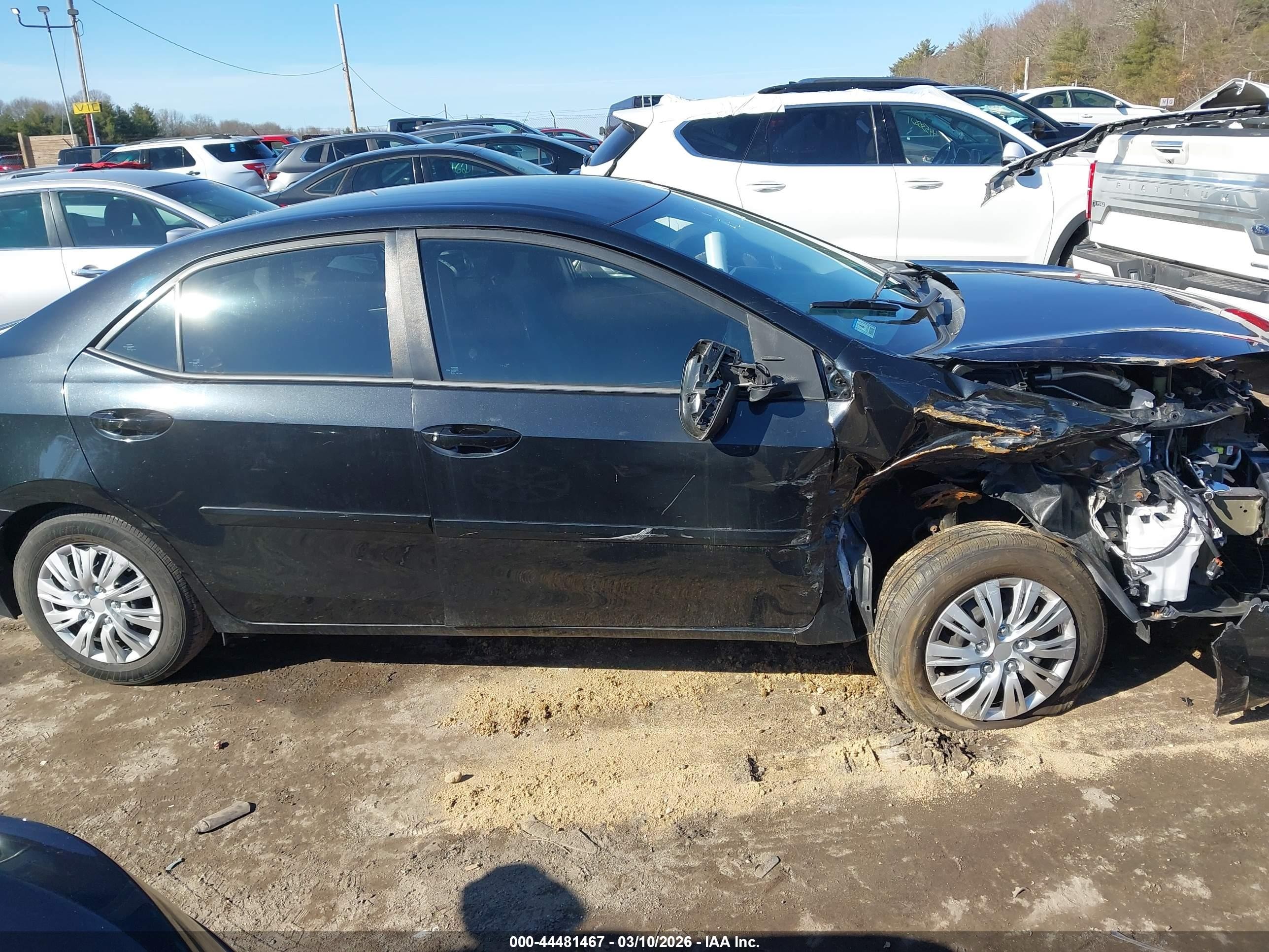 2015 Toyota Corolla L Черный vin: 5YFBURHE6FP198048