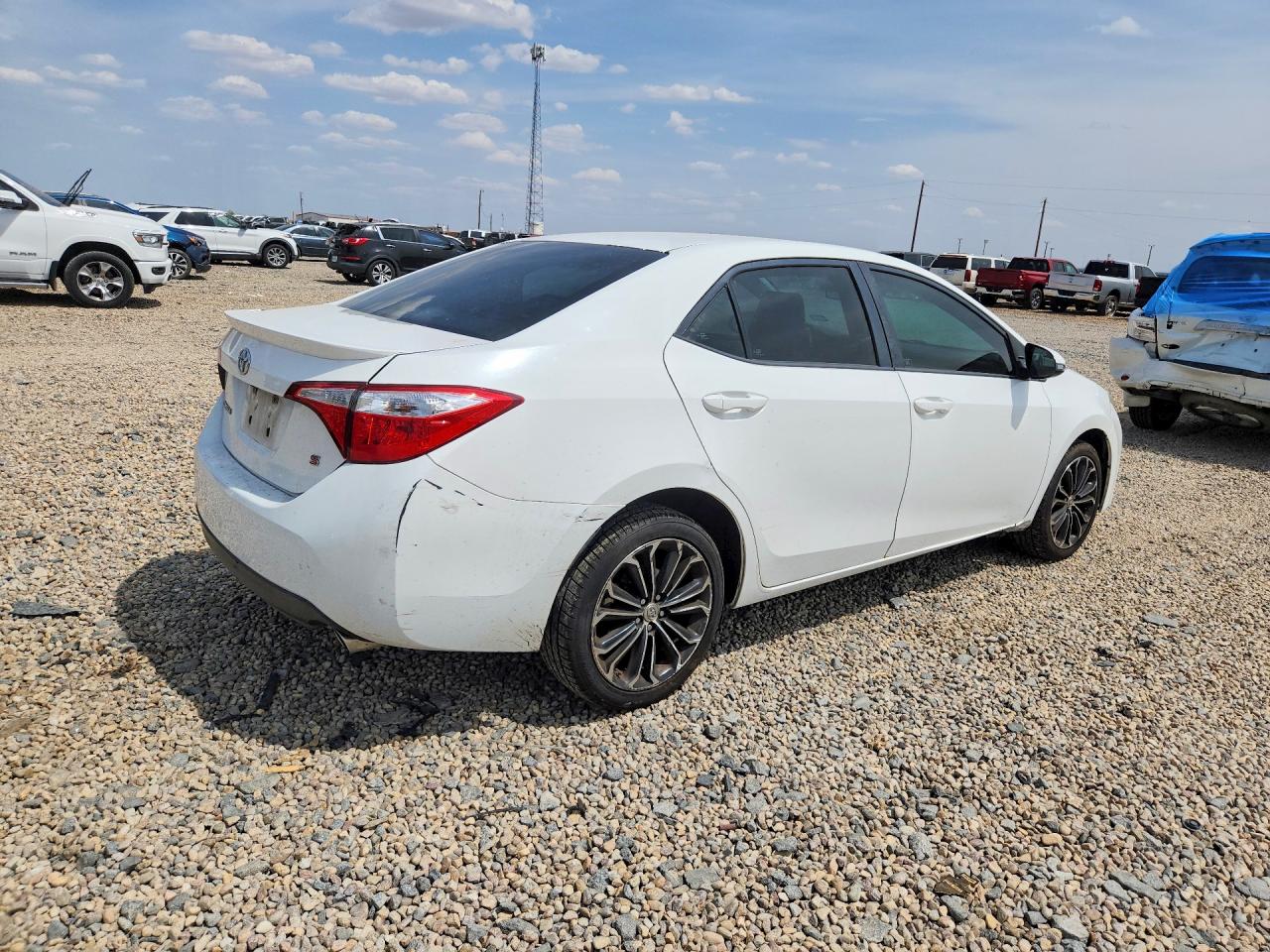 2015 Toyota Corolla S Plus Белый vin: 5YFBURHE6FP201062
