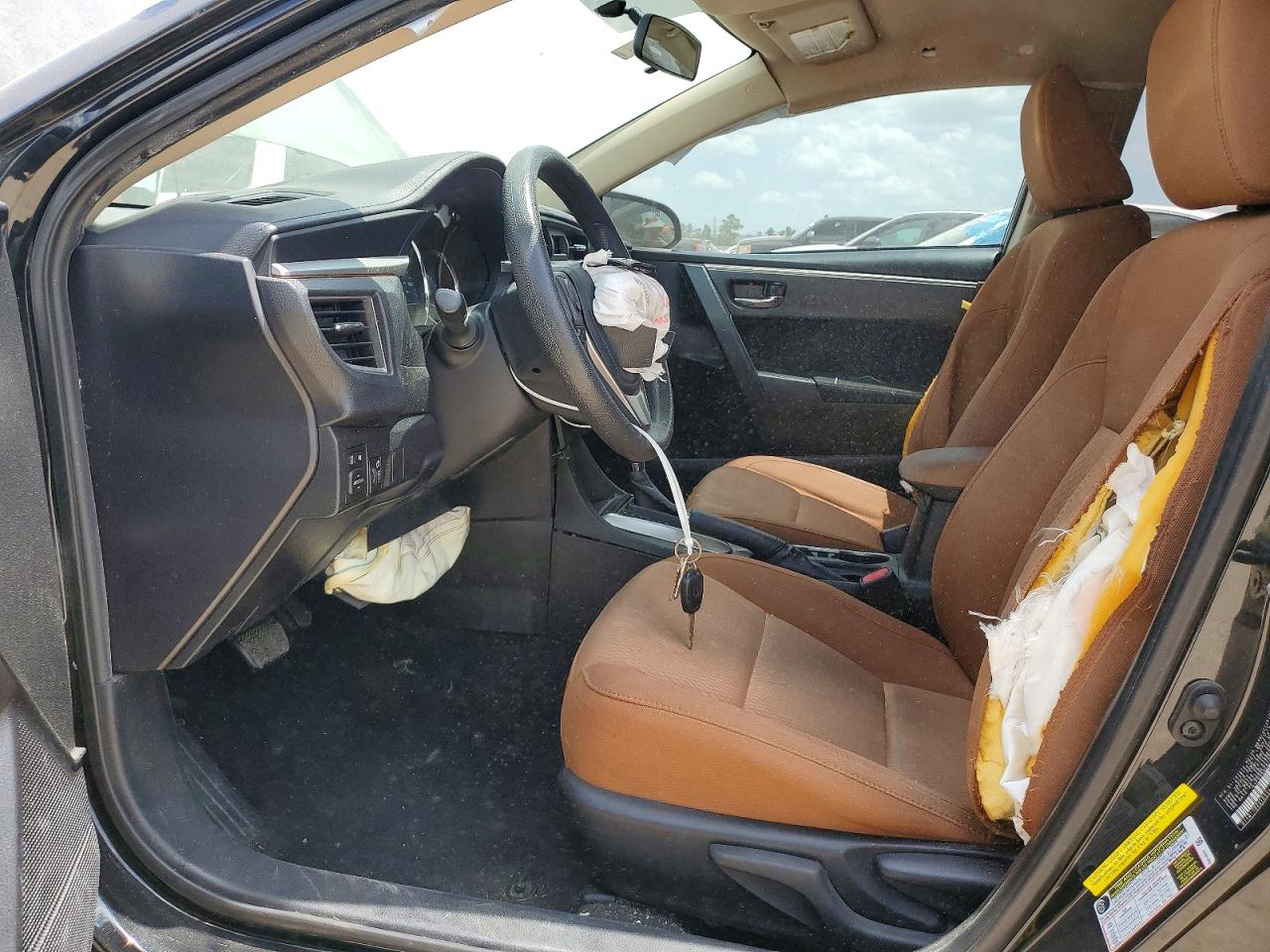 2015 Toyota Corolla Le Черный vin: 5YFBURHE6FP228259