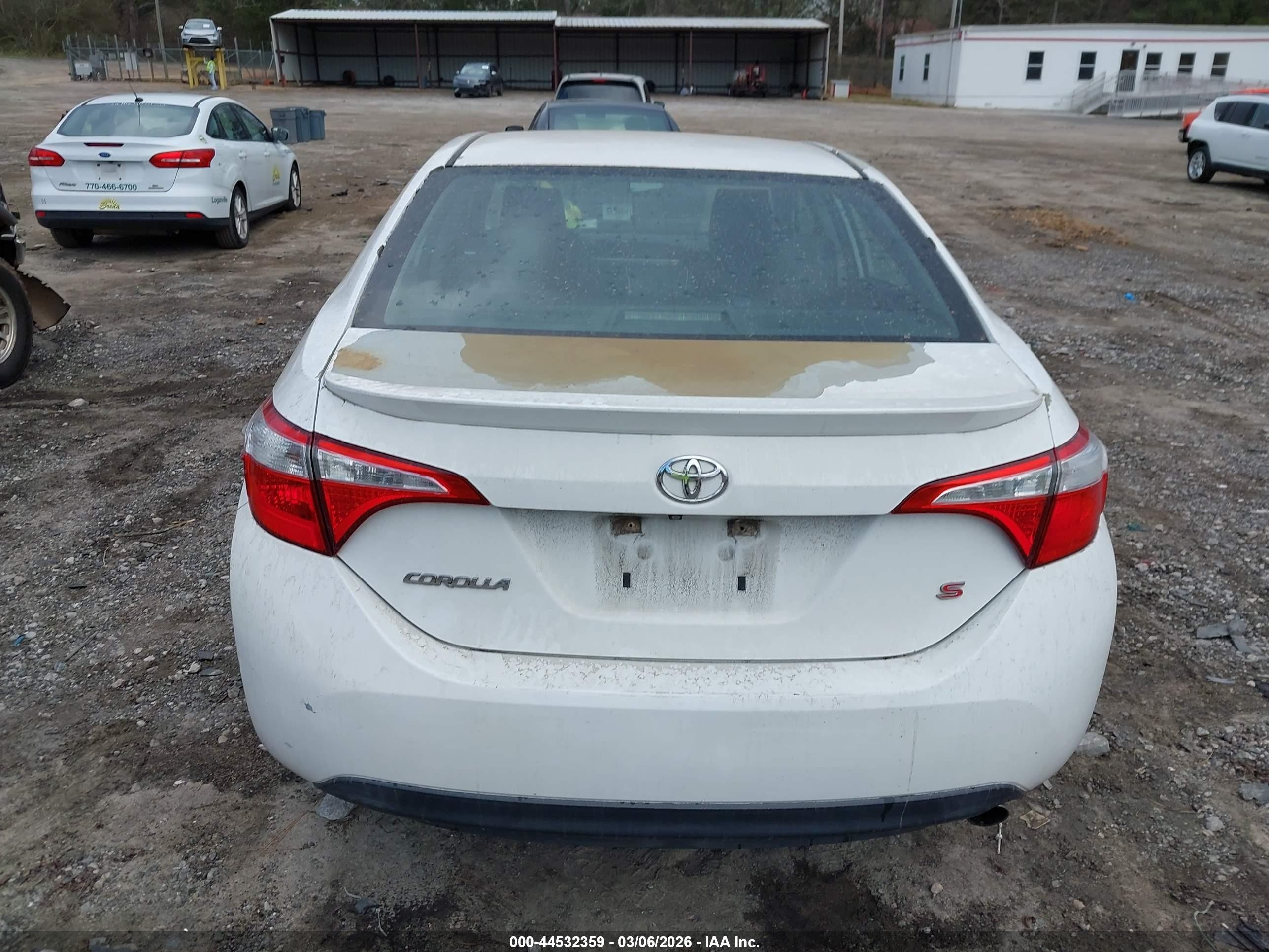 2015 Toyota Corolla S Plus Белый vin: 5YFBURHE6FP269717