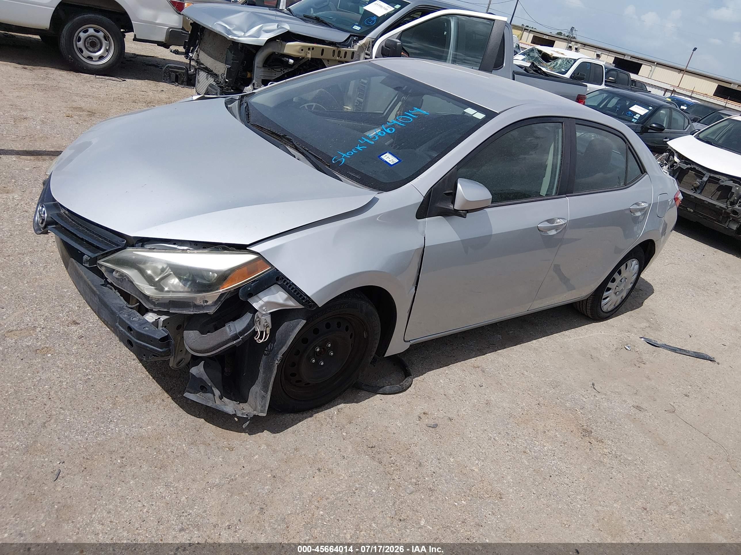2015 Toyota Corolla Le Серебряный vin: 5YFBURHE6FP293547