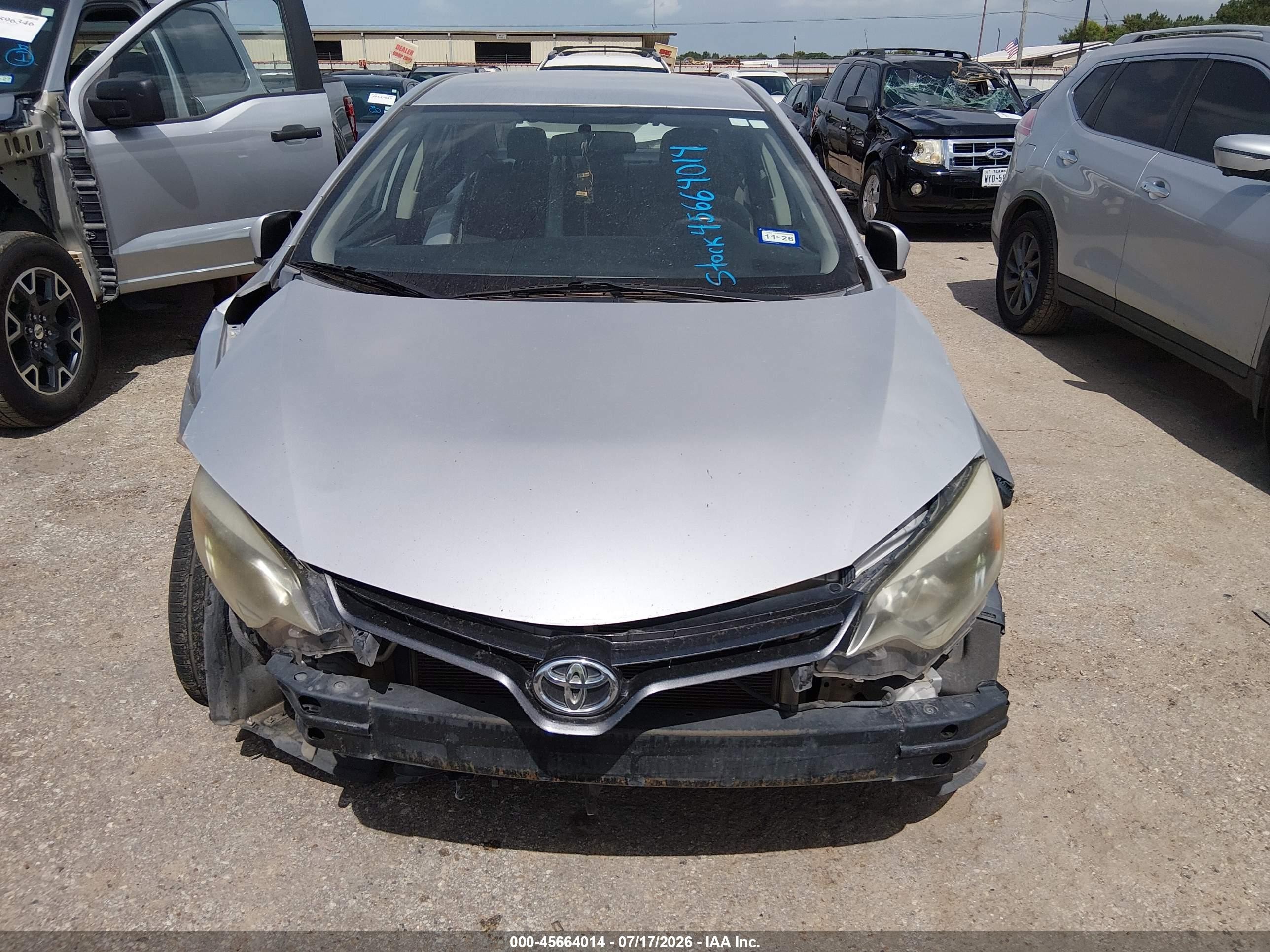 2015 Toyota Corolla Le Серебряный vin: 5YFBURHE6FP293547