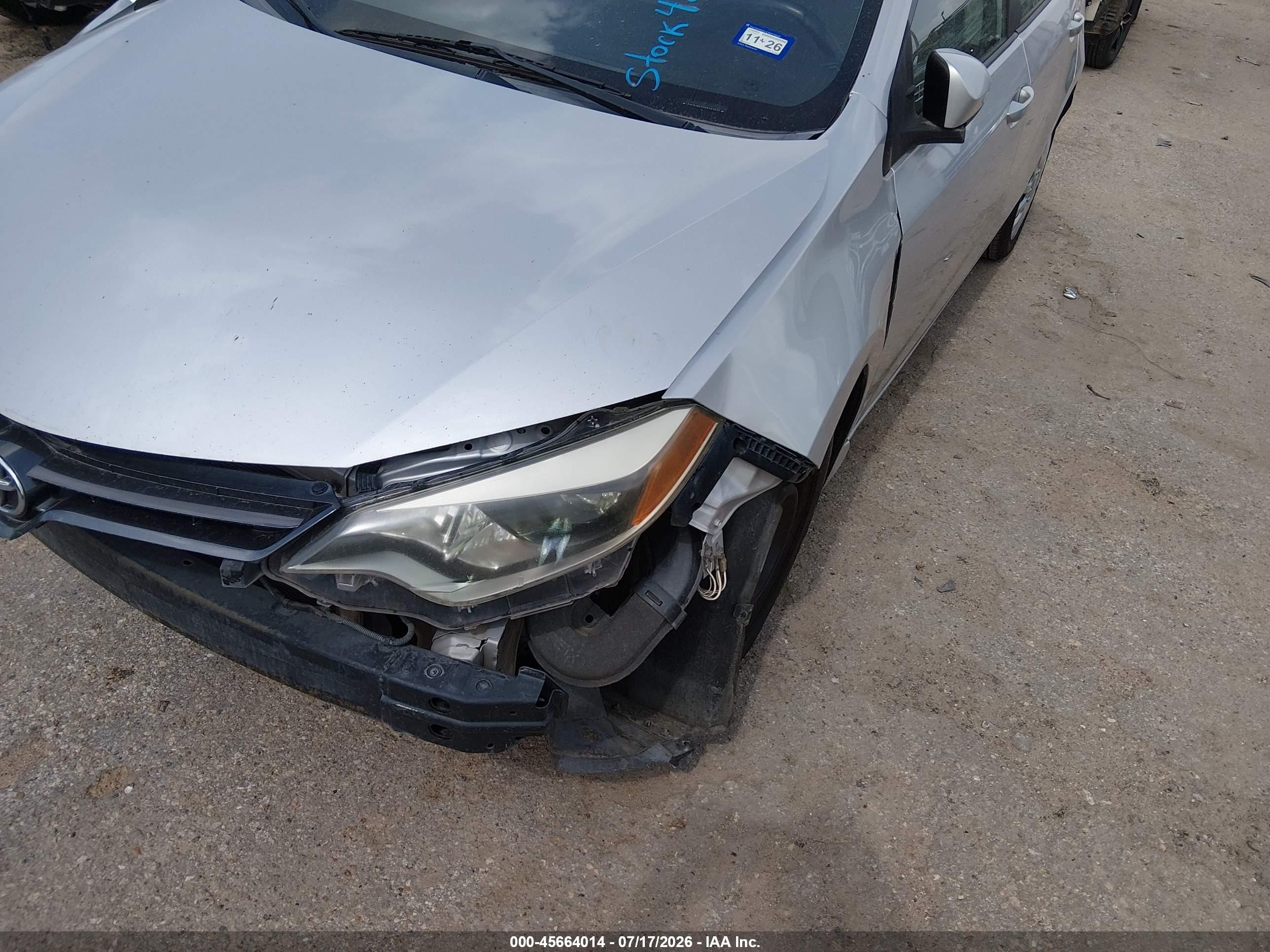 2015 Toyota Corolla Le Серебряный vin: 5YFBURHE6FP293547