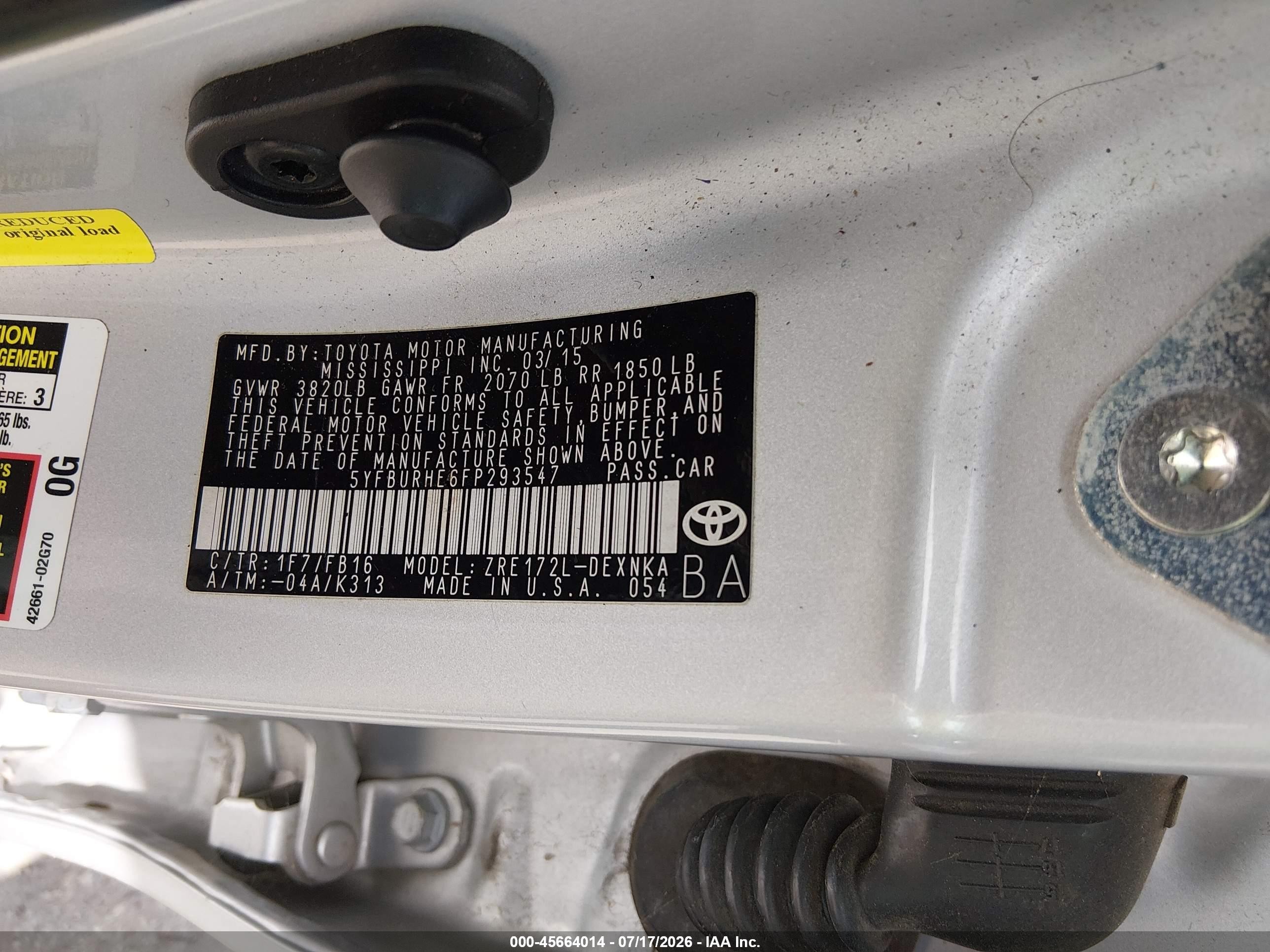 2015 Toyota Corolla Le Серебряный vin: 5YFBURHE6FP293547