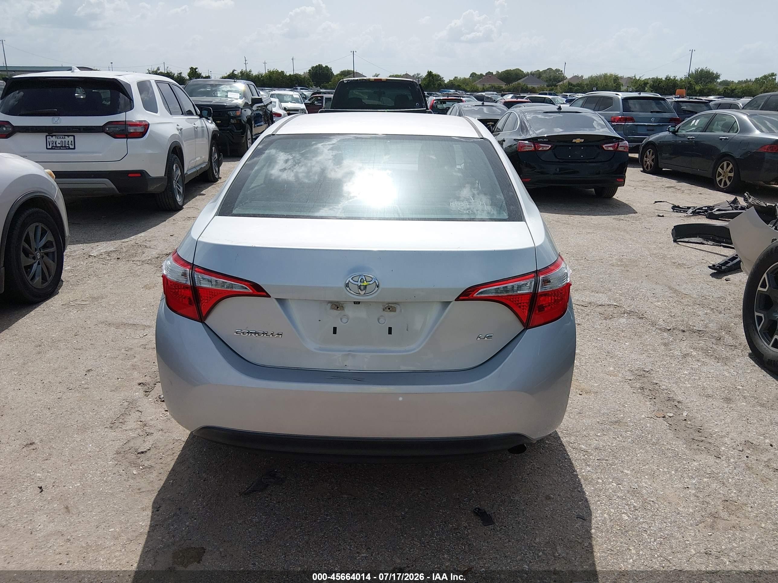 2015 Toyota Corolla Le Серебряный vin: 5YFBURHE6FP293547