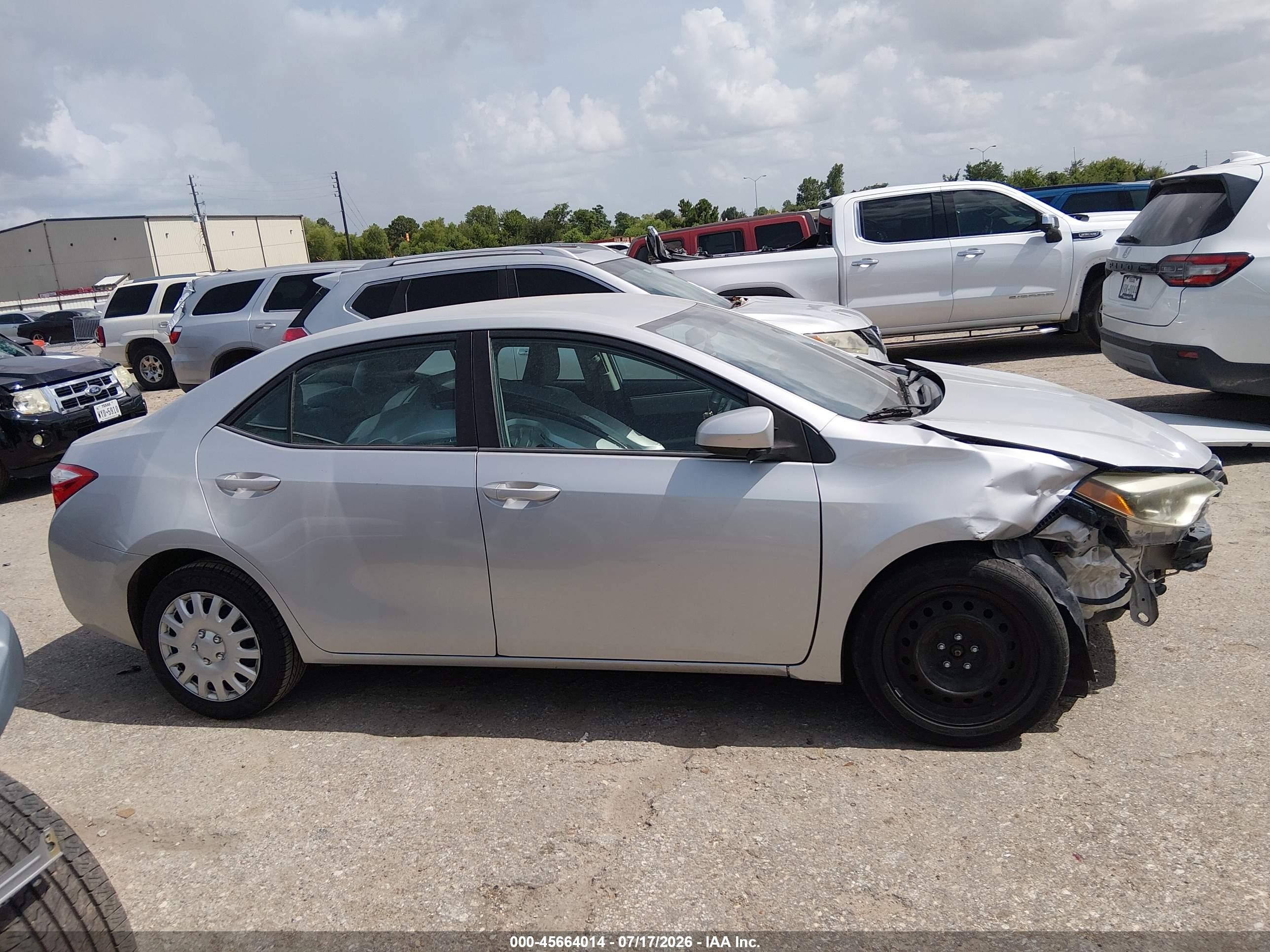 2015 Toyota Corolla Le Серебряный vin: 5YFBURHE6FP293547