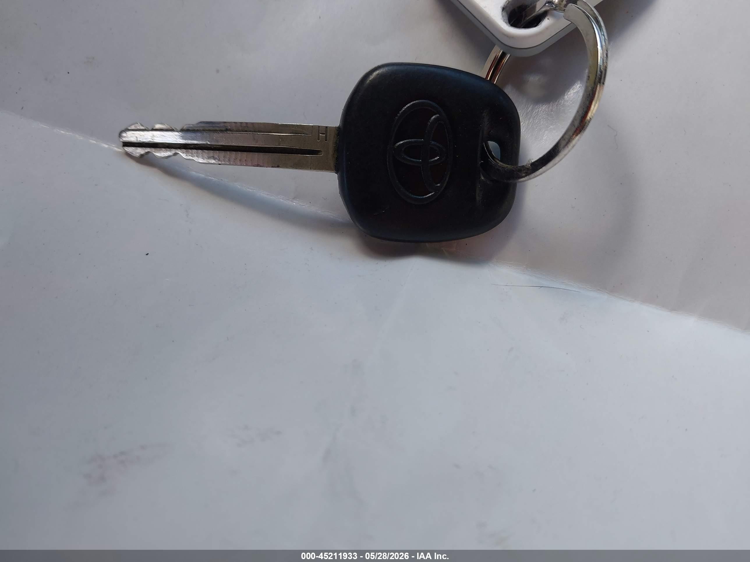 2015 Toyota Corolla L Gray vin: 5YFBURHE6FP295136