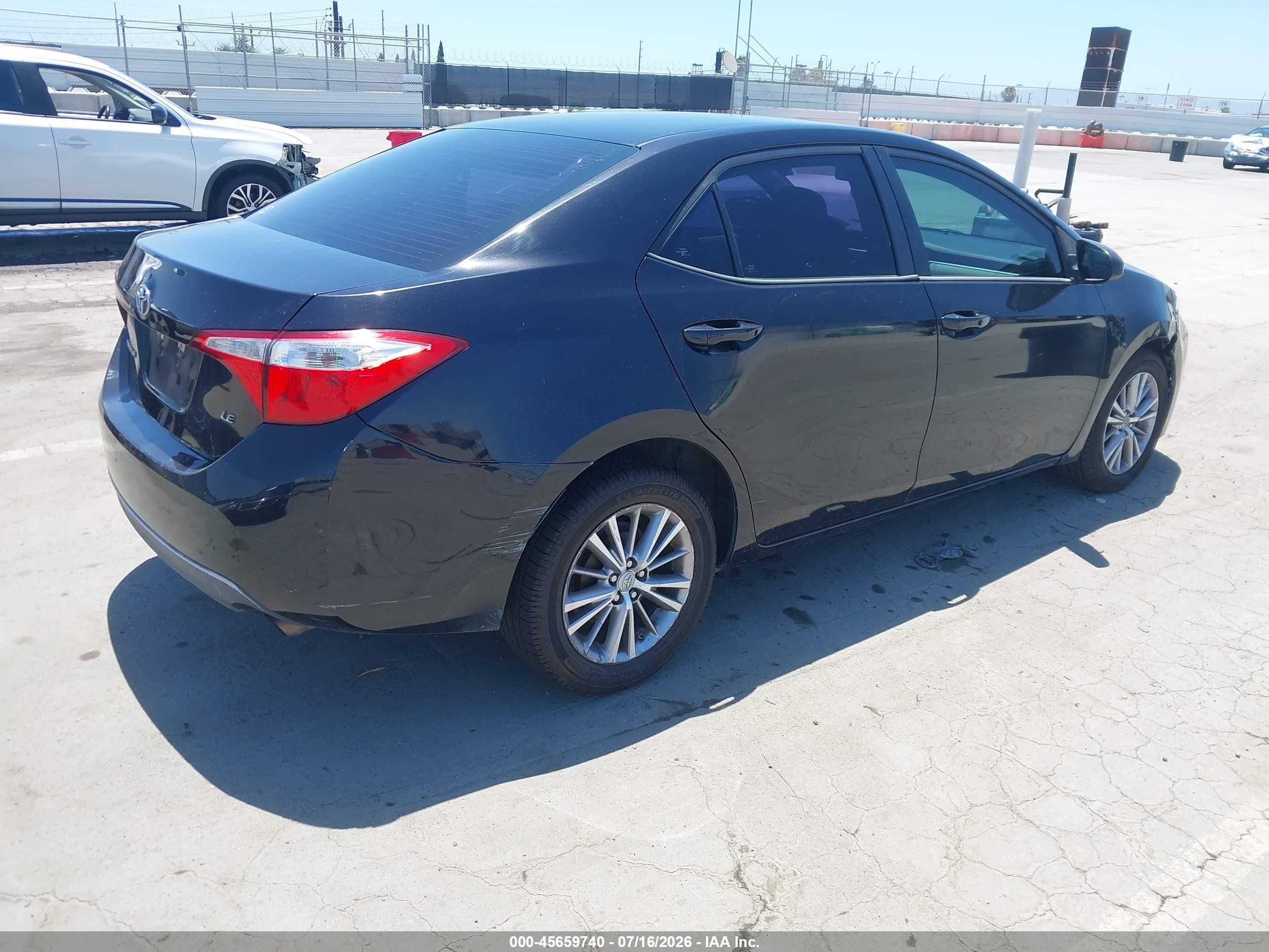 2015 Toyota Corolla Le Plus Черный vin: 5YFBURHE6FP296903