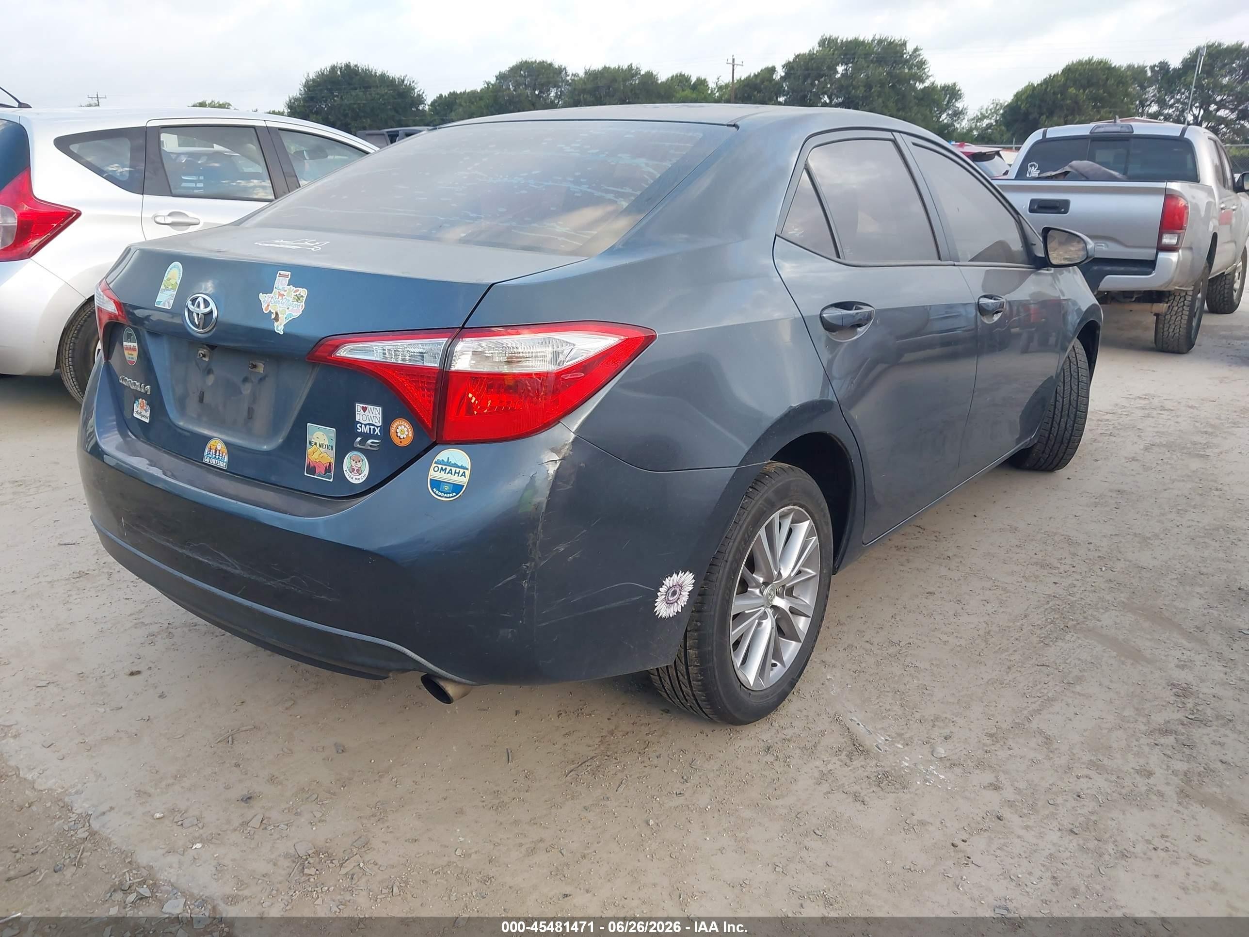 2015 Toyota Corolla Le Plus Blue vin: 5YFBURHE6FP310864
