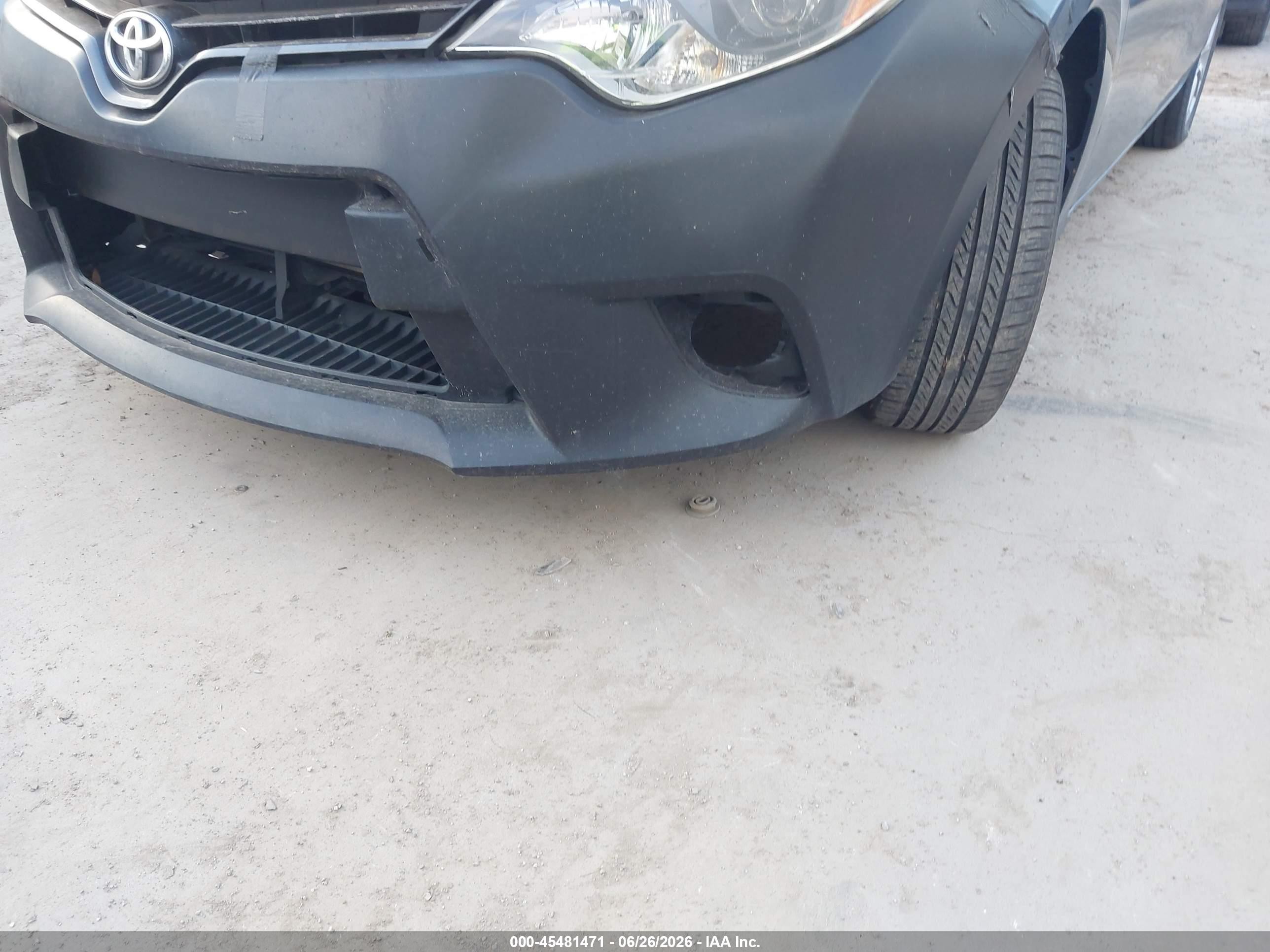 2015 Toyota Corolla Le Plus Blue vin: 5YFBURHE6FP310864