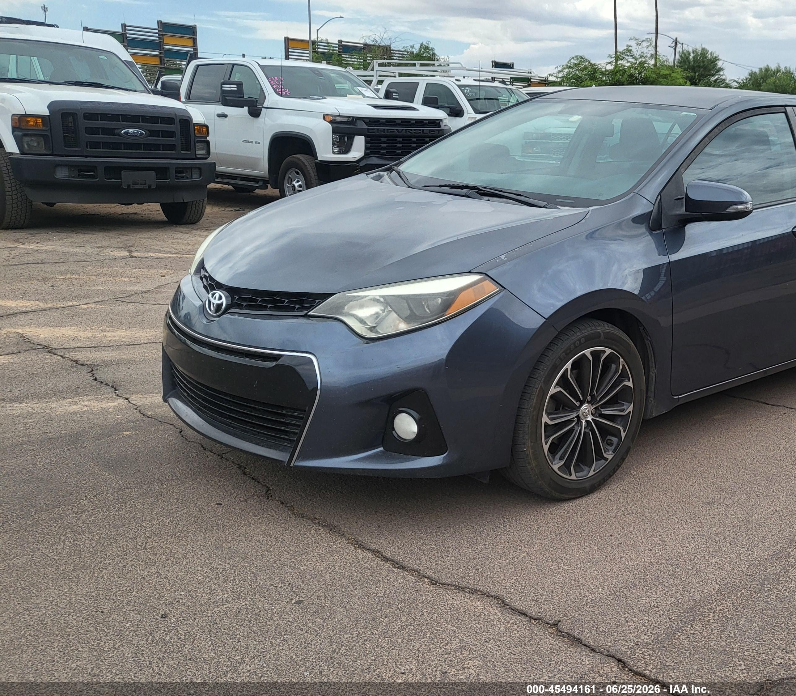 2015 Toyota Corolla S Plus Blue vin: 5YFBURHE6FP316535