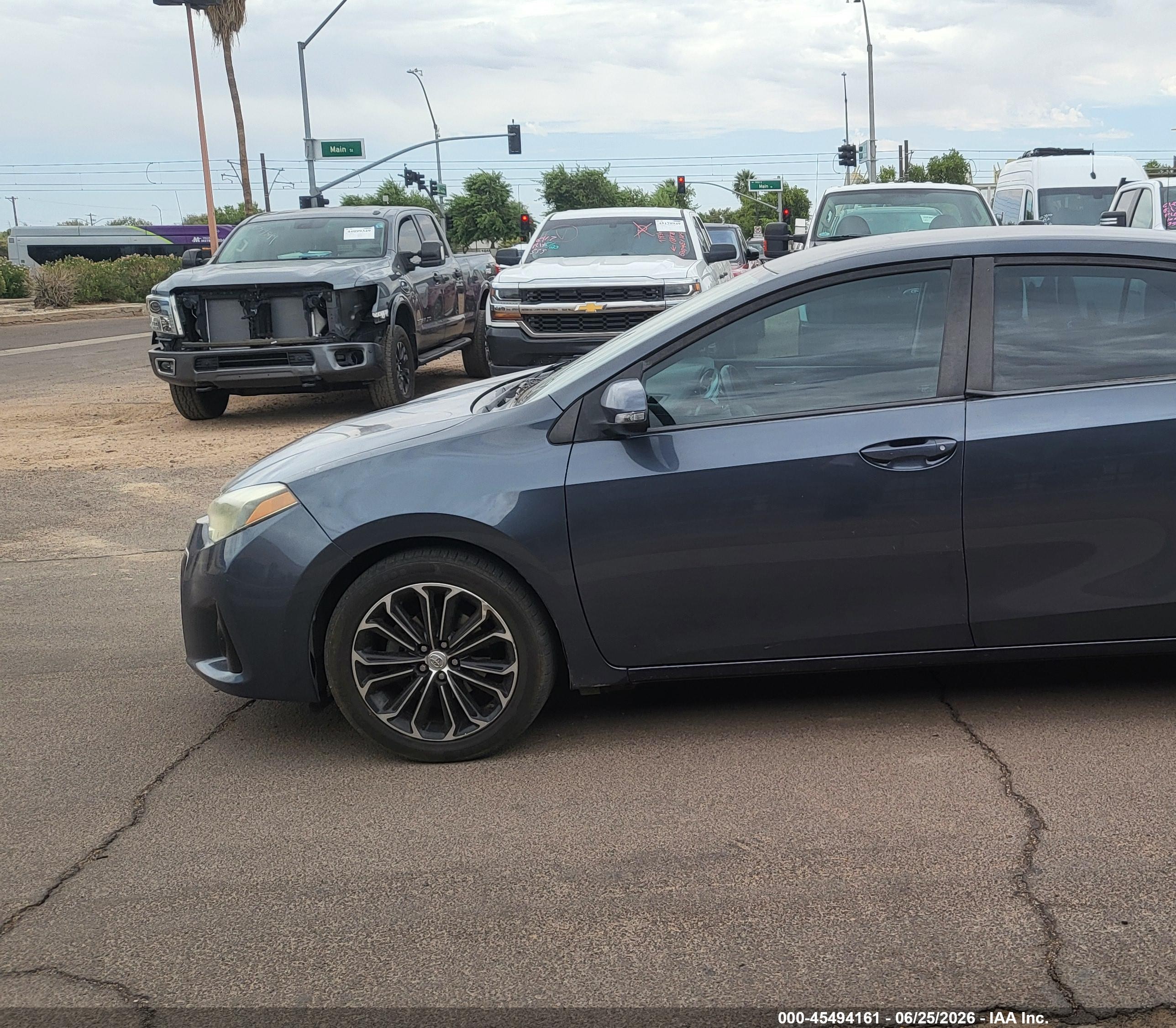 2015 Toyota Corolla S Plus Blue vin: 5YFBURHE6FP316535