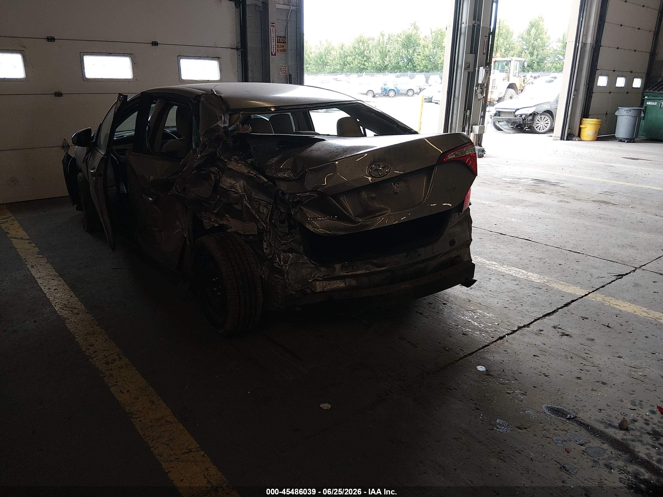 2015 Toyota Corolla Le Champagne vin: 5YFBURHE6FP339913