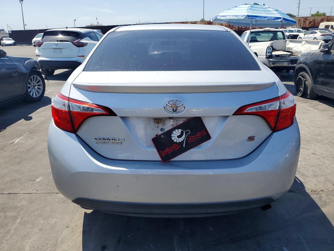 2015 Toyota Corolla S Plus Silver vin: 5YFBURHE6FP348403