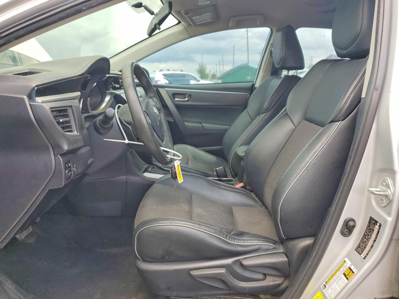 2015 Toyota Corolla S Plus Silver vin: 5YFBURHE6FP349907