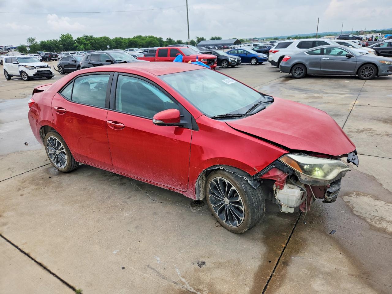 2015 Toyota Corolla S Plus Red vin: 5YFBURHE6FP359031