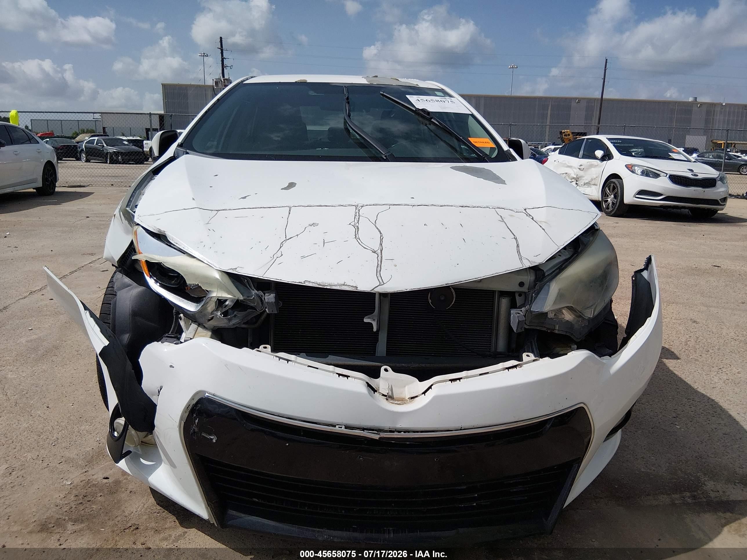 2015 Toyota Corolla S Plus White vin: 5YFBURHE6FP362169