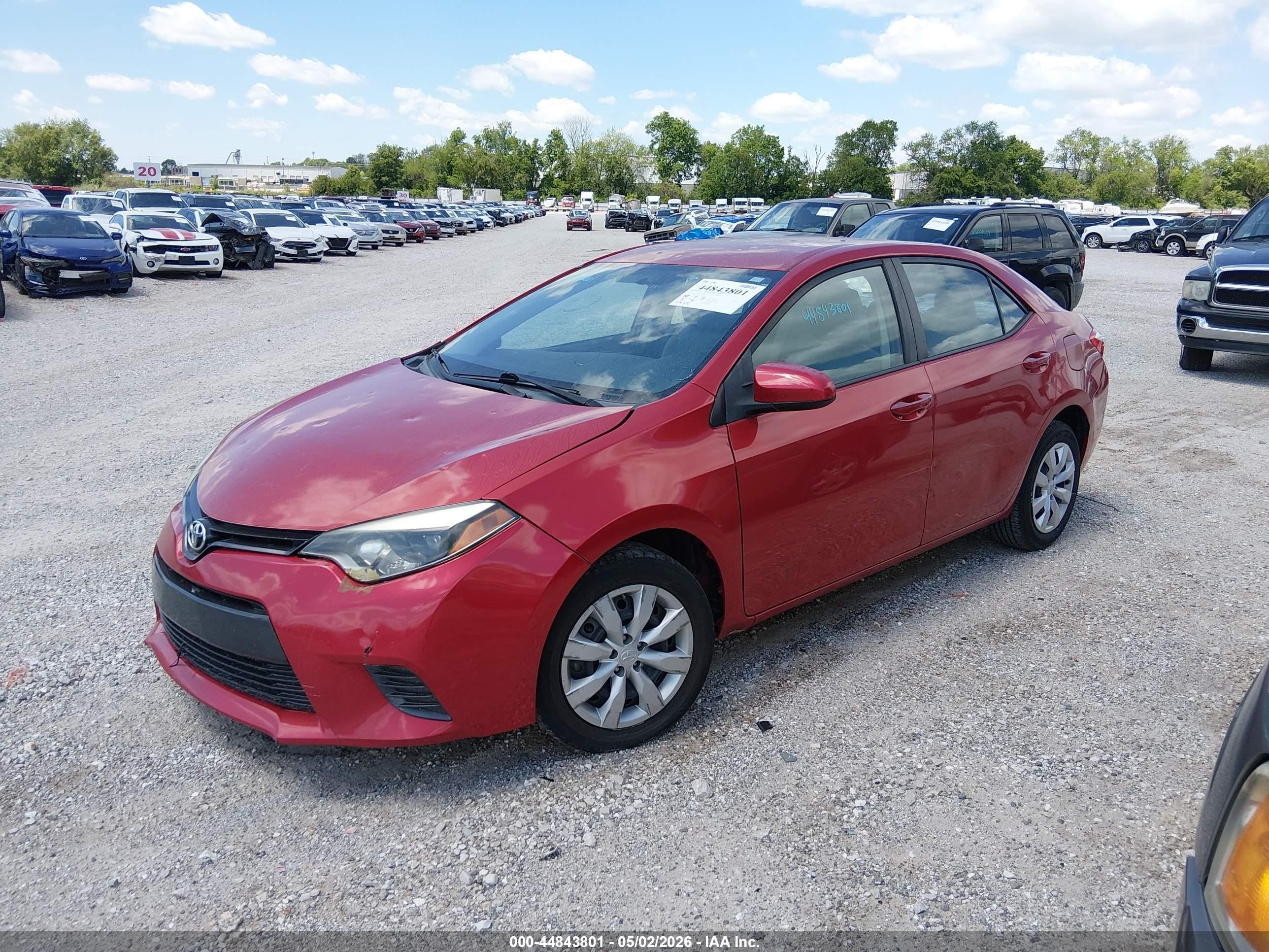 2016 Toyota Corolla Le Red vin: 5YFBURHE6GP412876