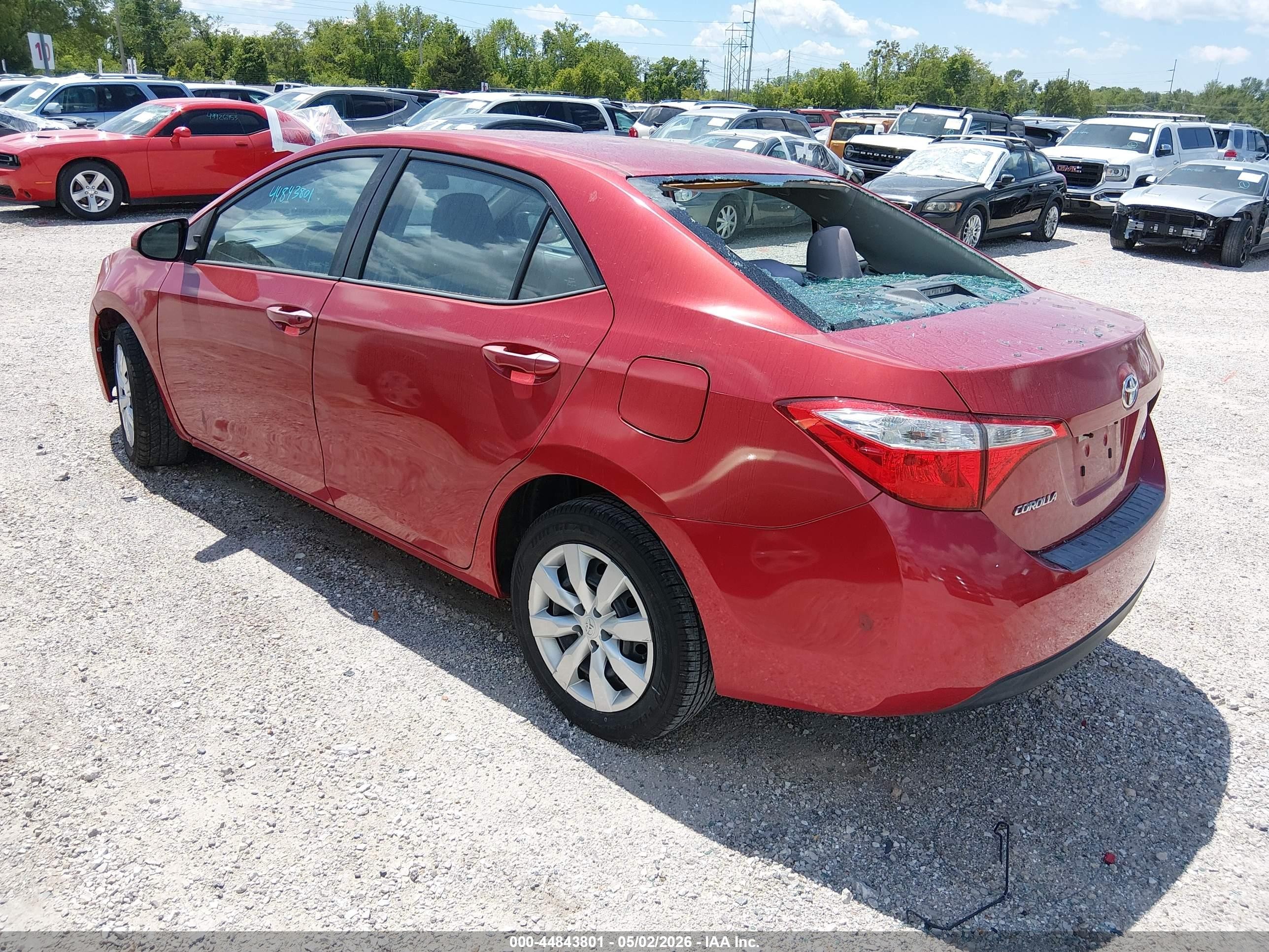 2016 Toyota Corolla Le Red vin: 5YFBURHE6GP412876