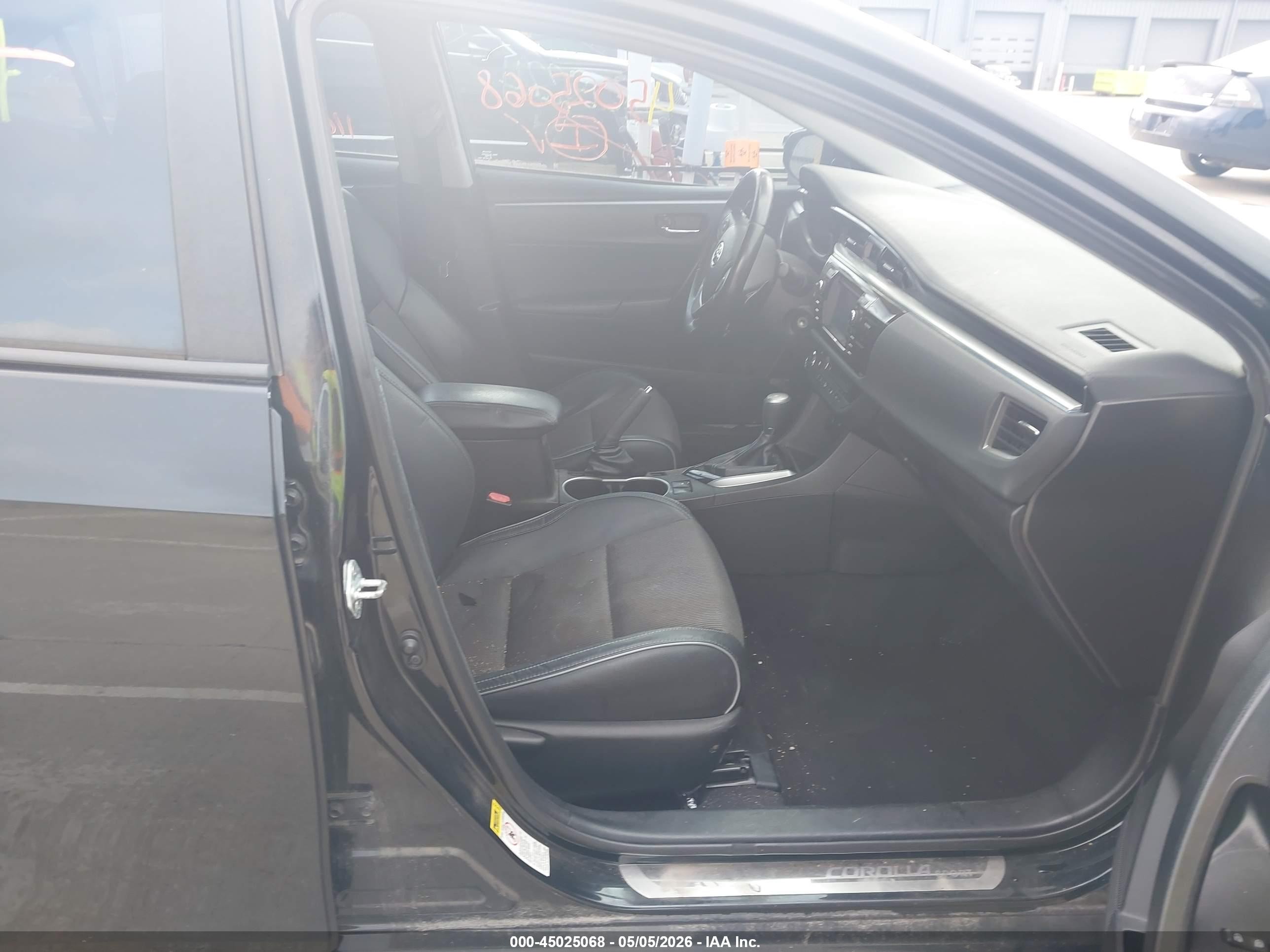2016 Toyota Corolla S Plus Black vin: 5YFBURHE6GP484936