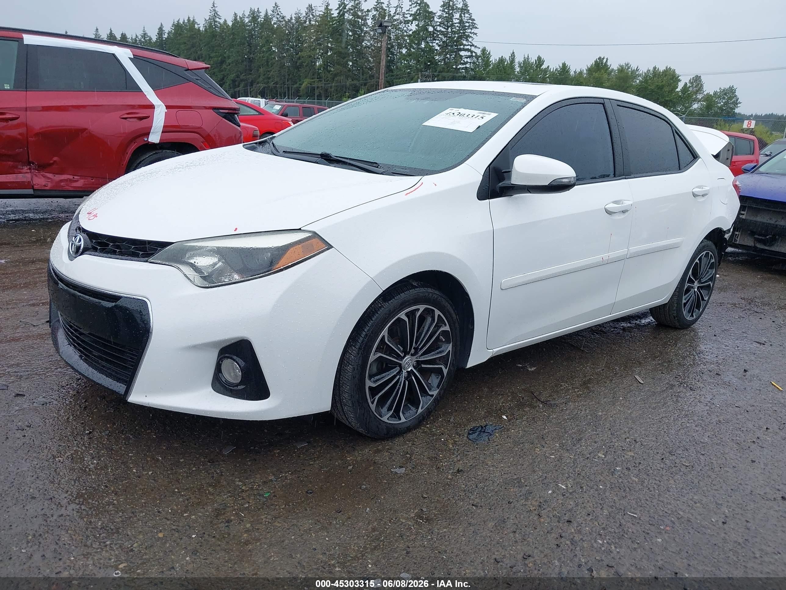 2014 Toyota Corolla S Premium White vin: 5YFBURHE7EP008532